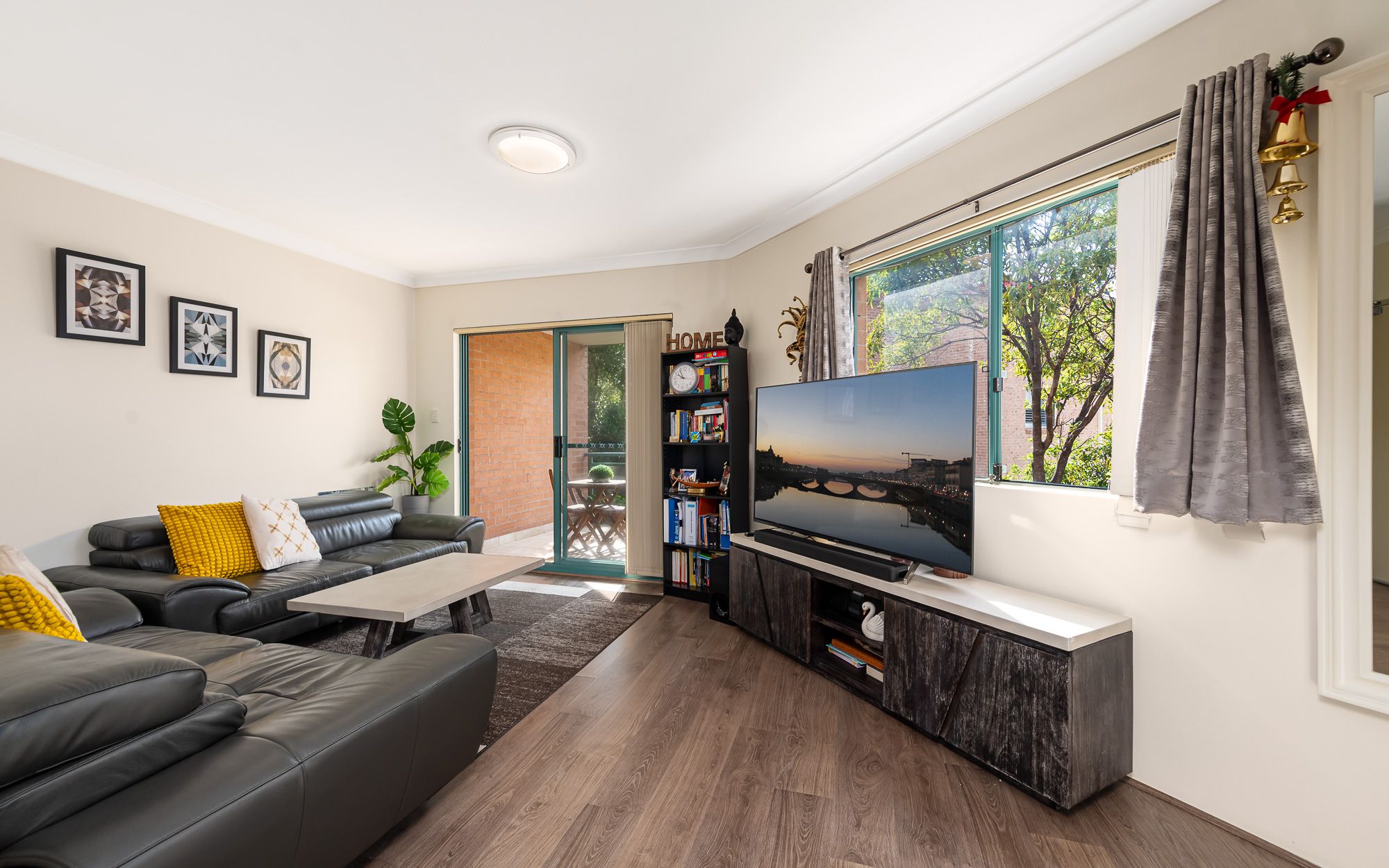 369-373 Kingsway, Caringbah NSW 2229