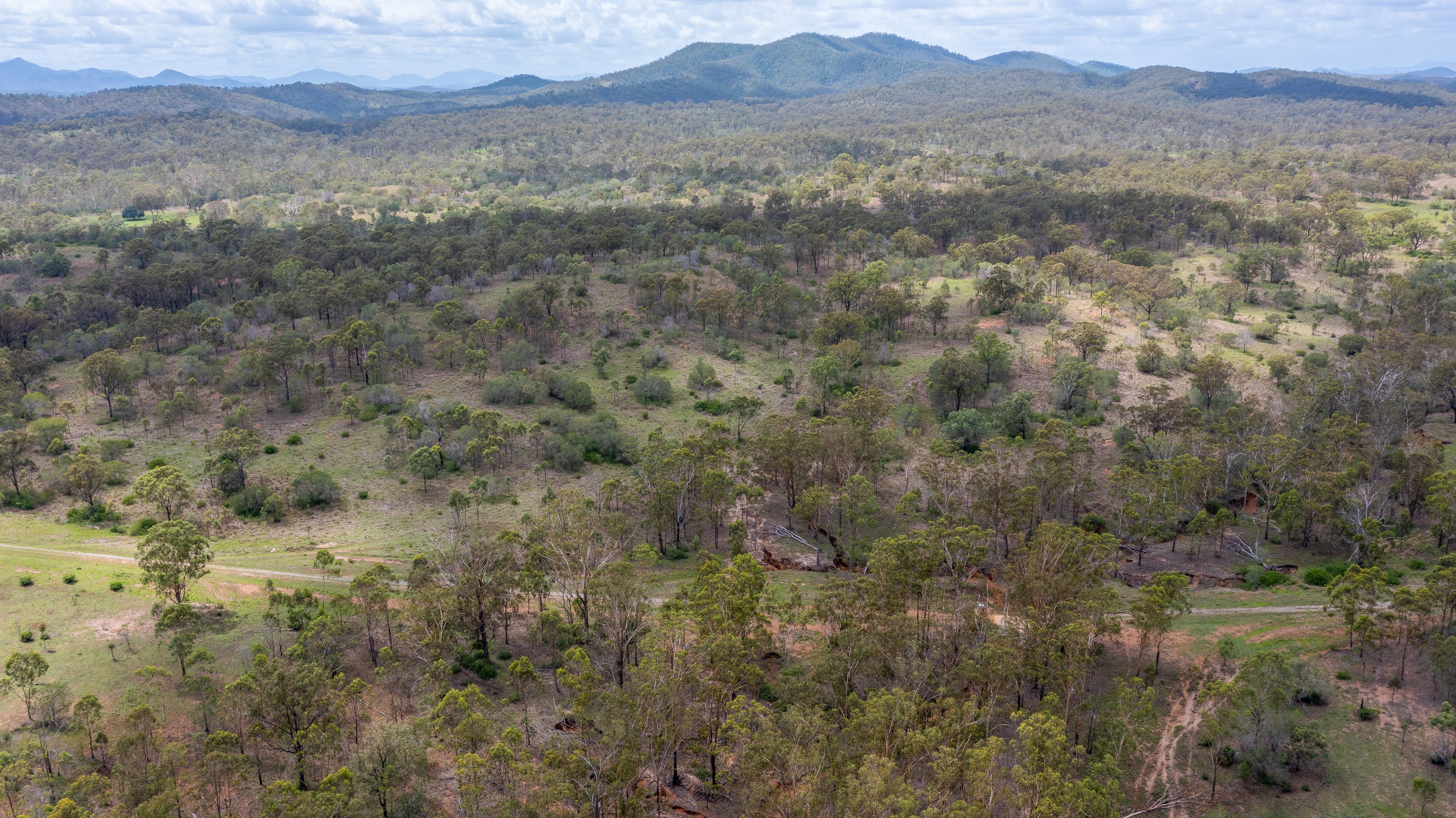 1095 Tableland Road, Wooderson QLD 4680