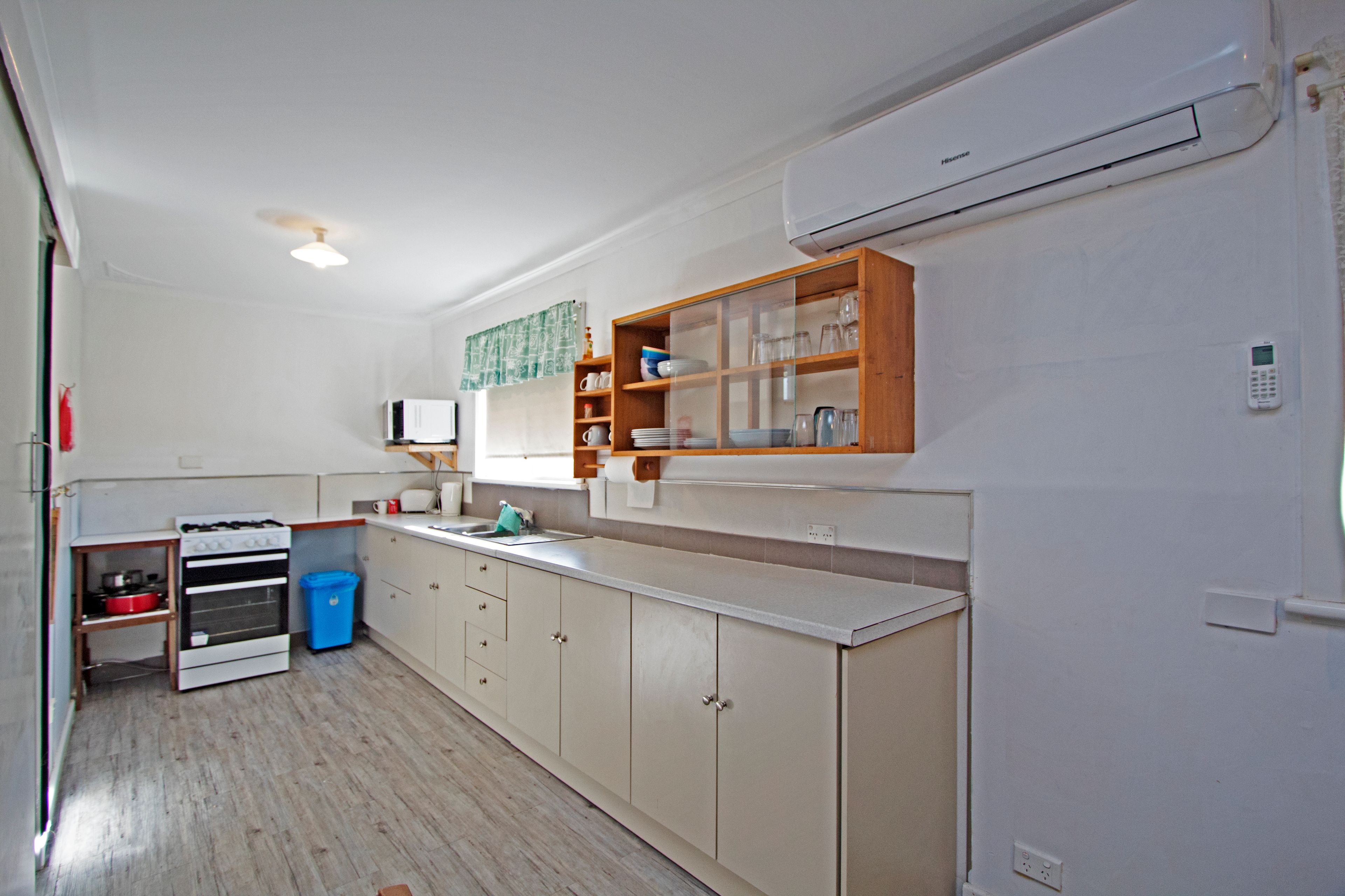 14 Whitfield Road, Jurien Bay, WA 6516