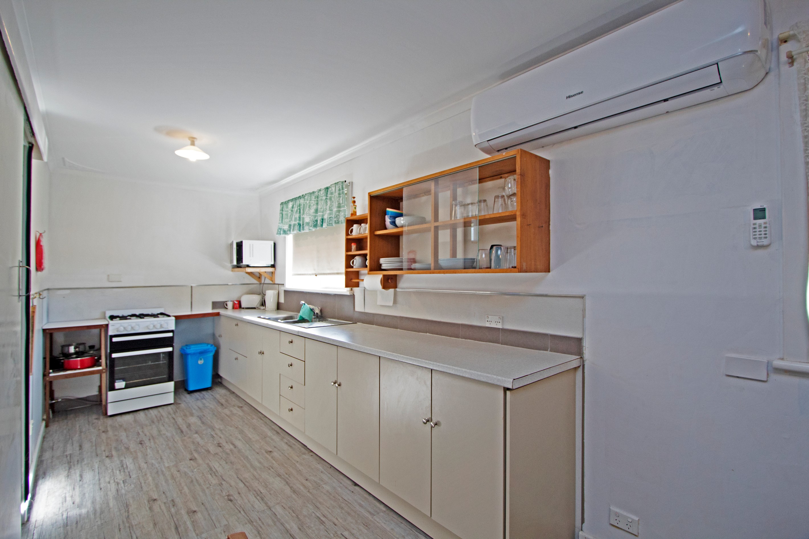 14 Whitfield Road, Jurien Bay, WA 6516