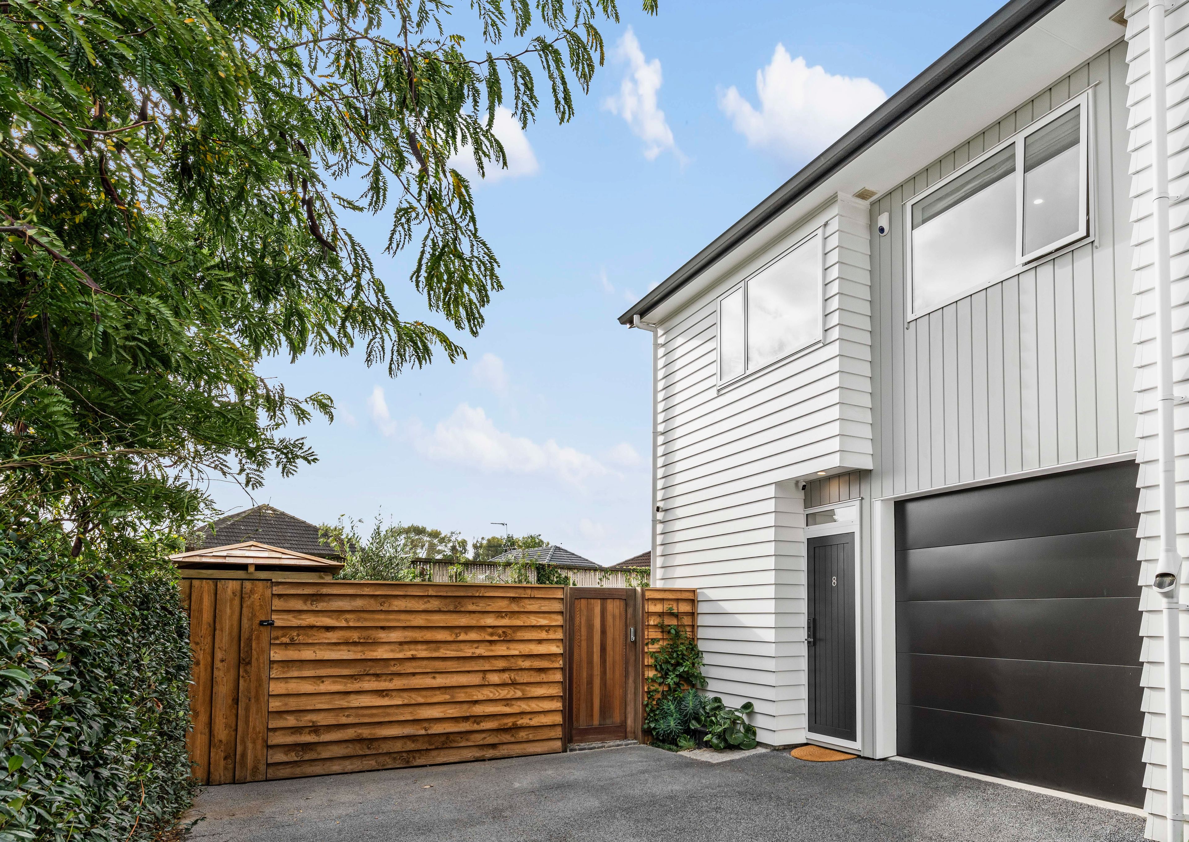 8/27 Dunkirk Road, Panmure