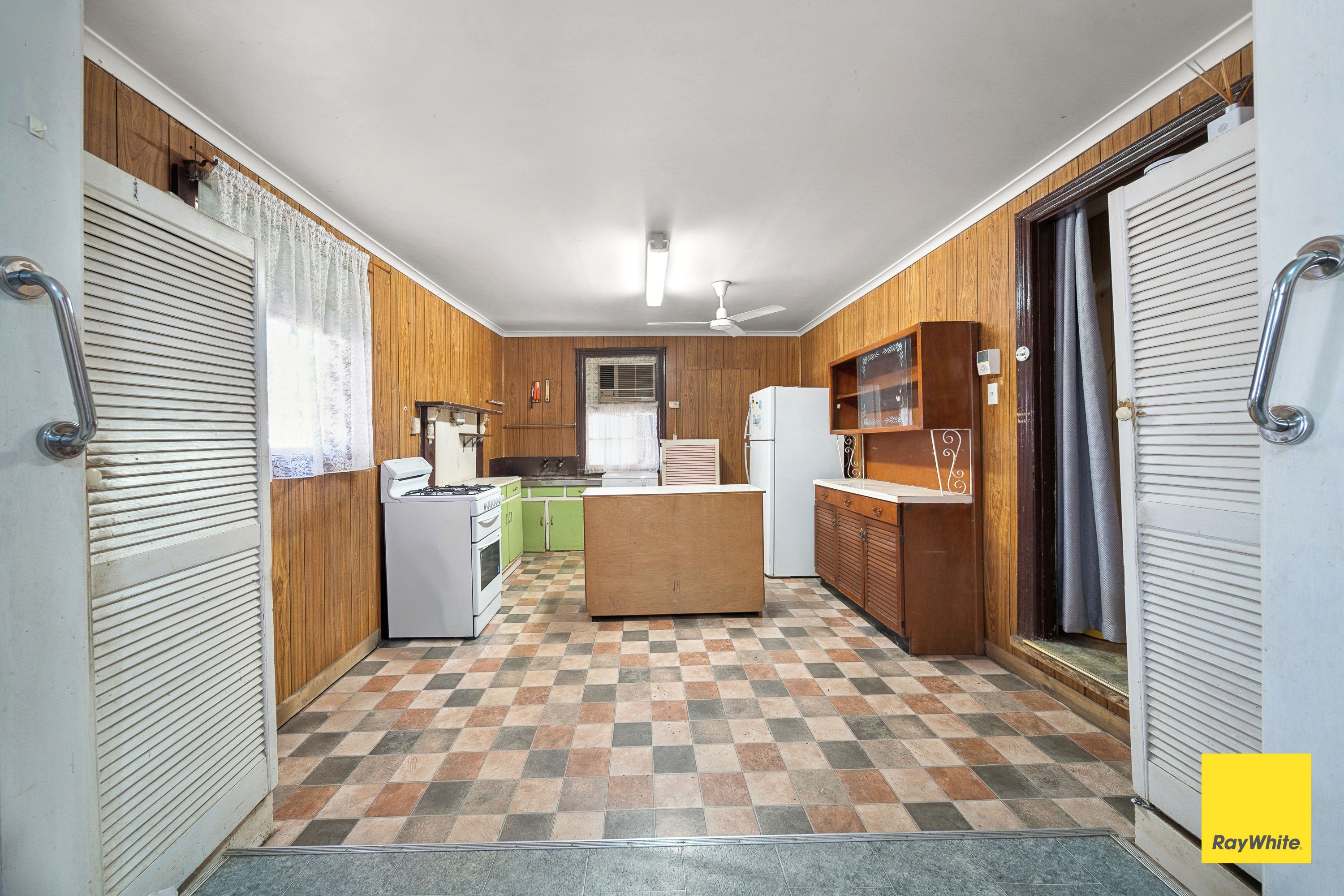 157 Eaglehawk Road, Long Gully, VIC 3550