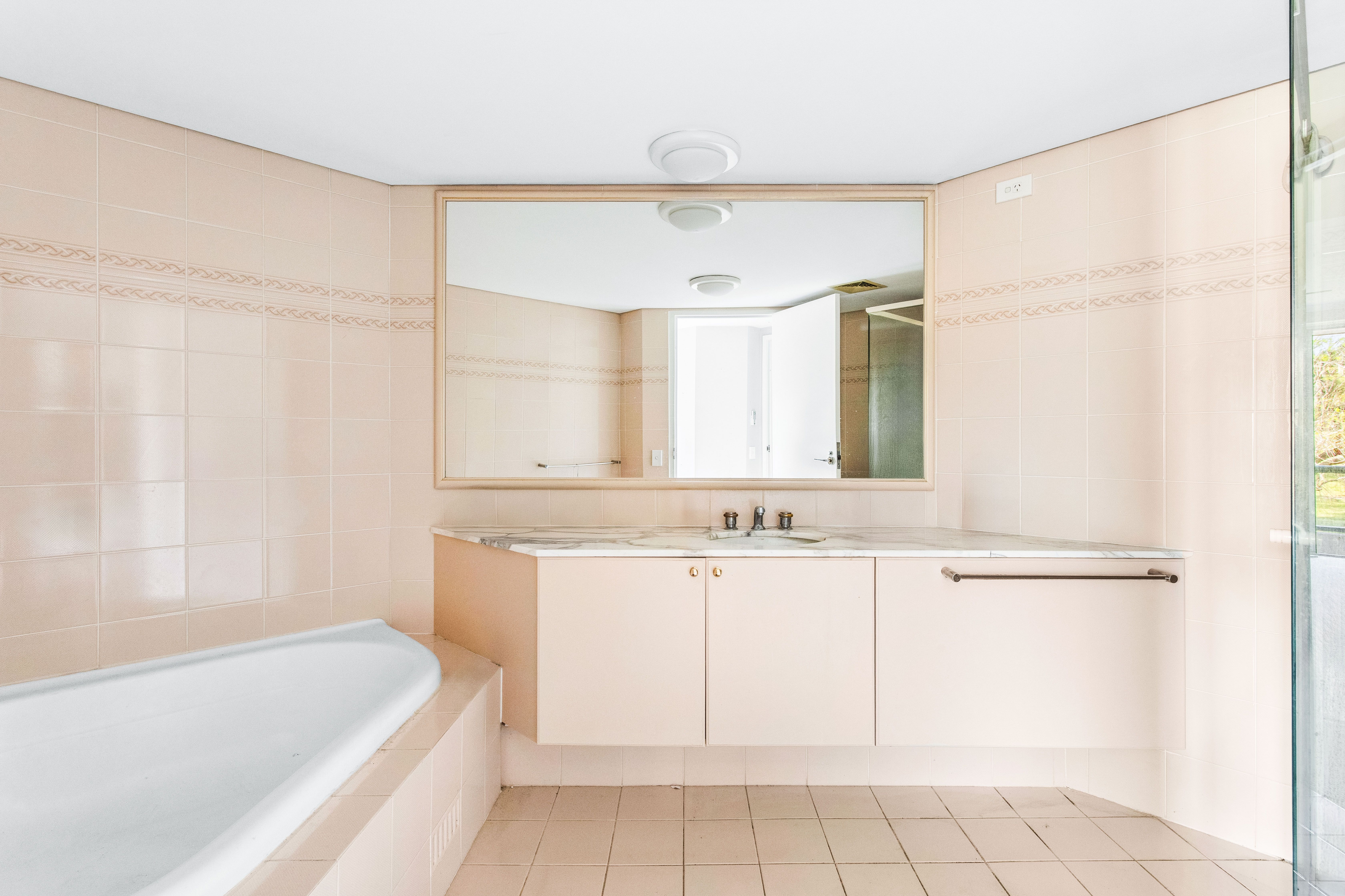 307/93 Brompton Road — photo 6 of 8