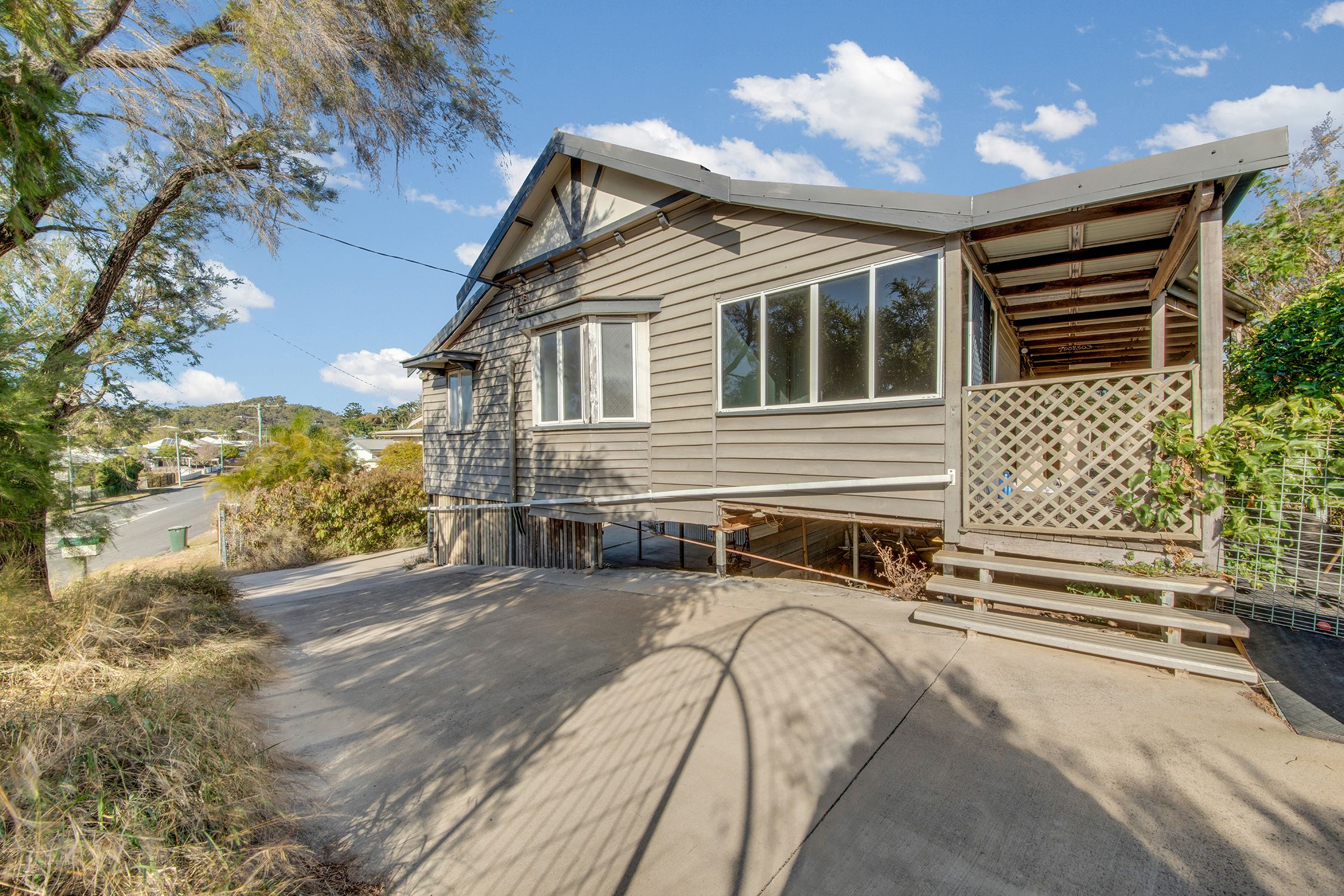19 Fisher Street, West Gladstone, QLD 4680