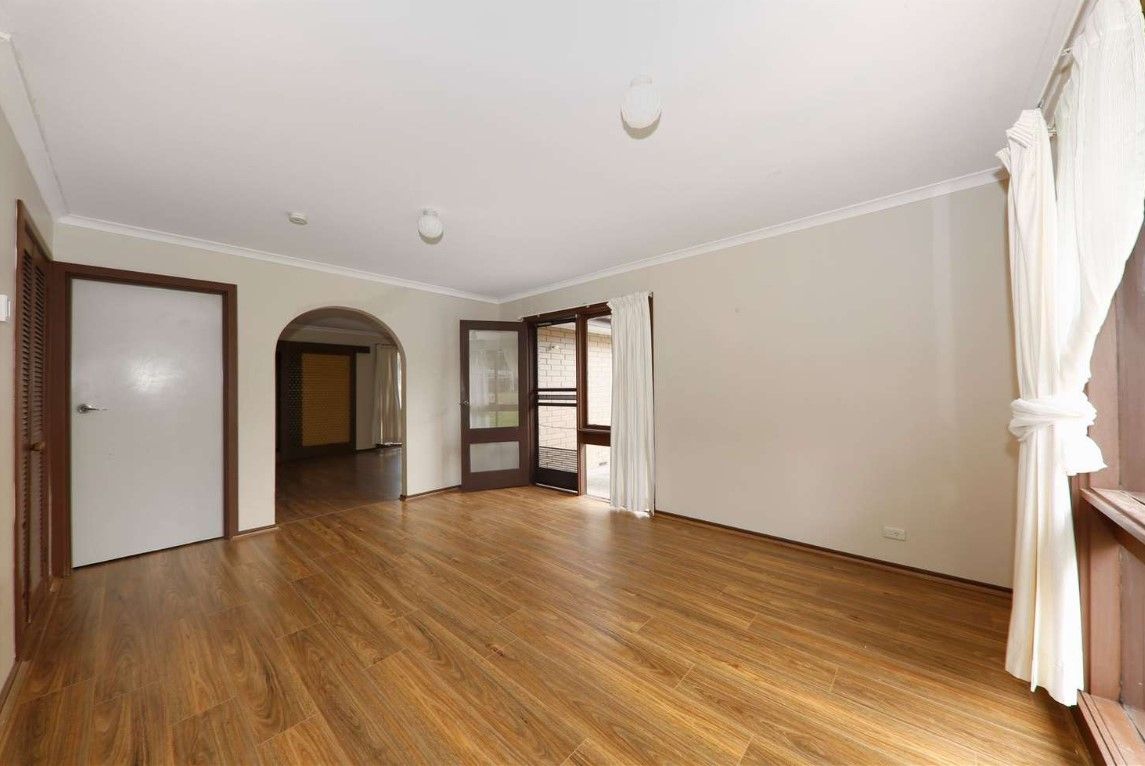 926 High Street Road — photo 8 of 10