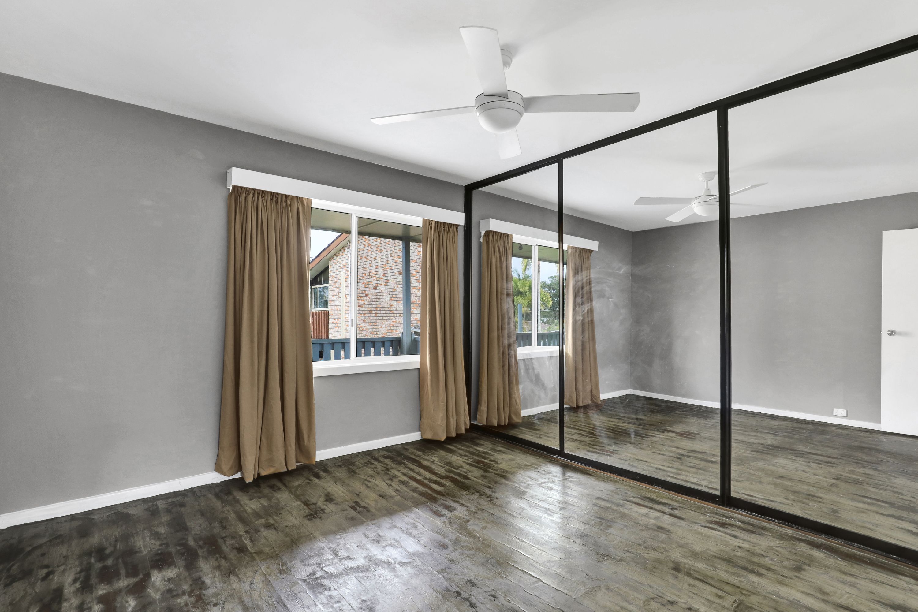 21 Boyd Avenue — photo 11 of 13
