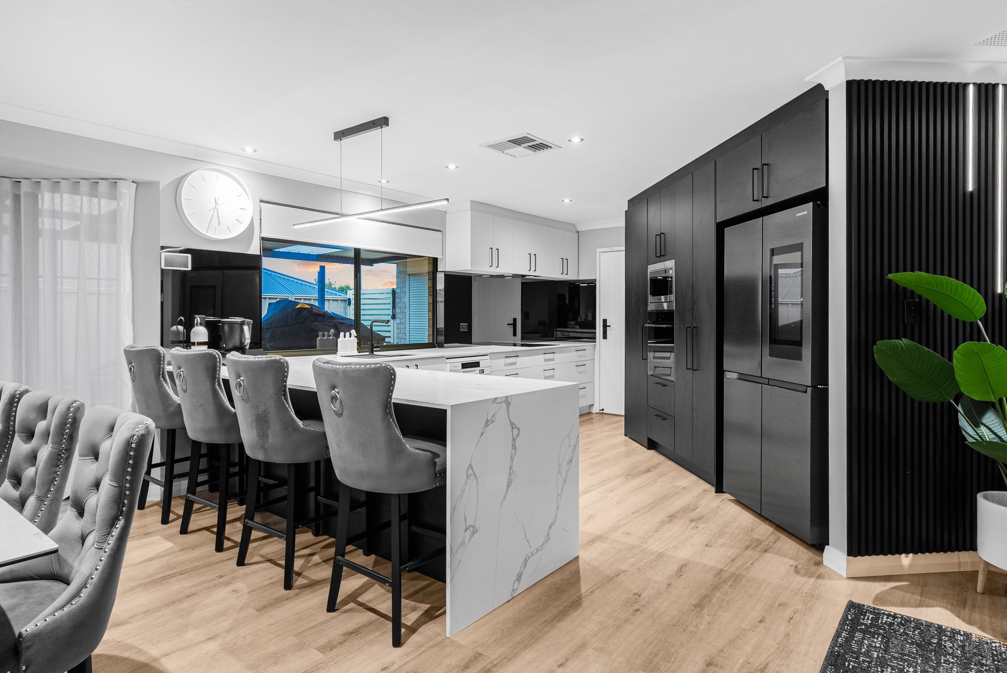 21 Tullow Gardens, Darch, WA 6065