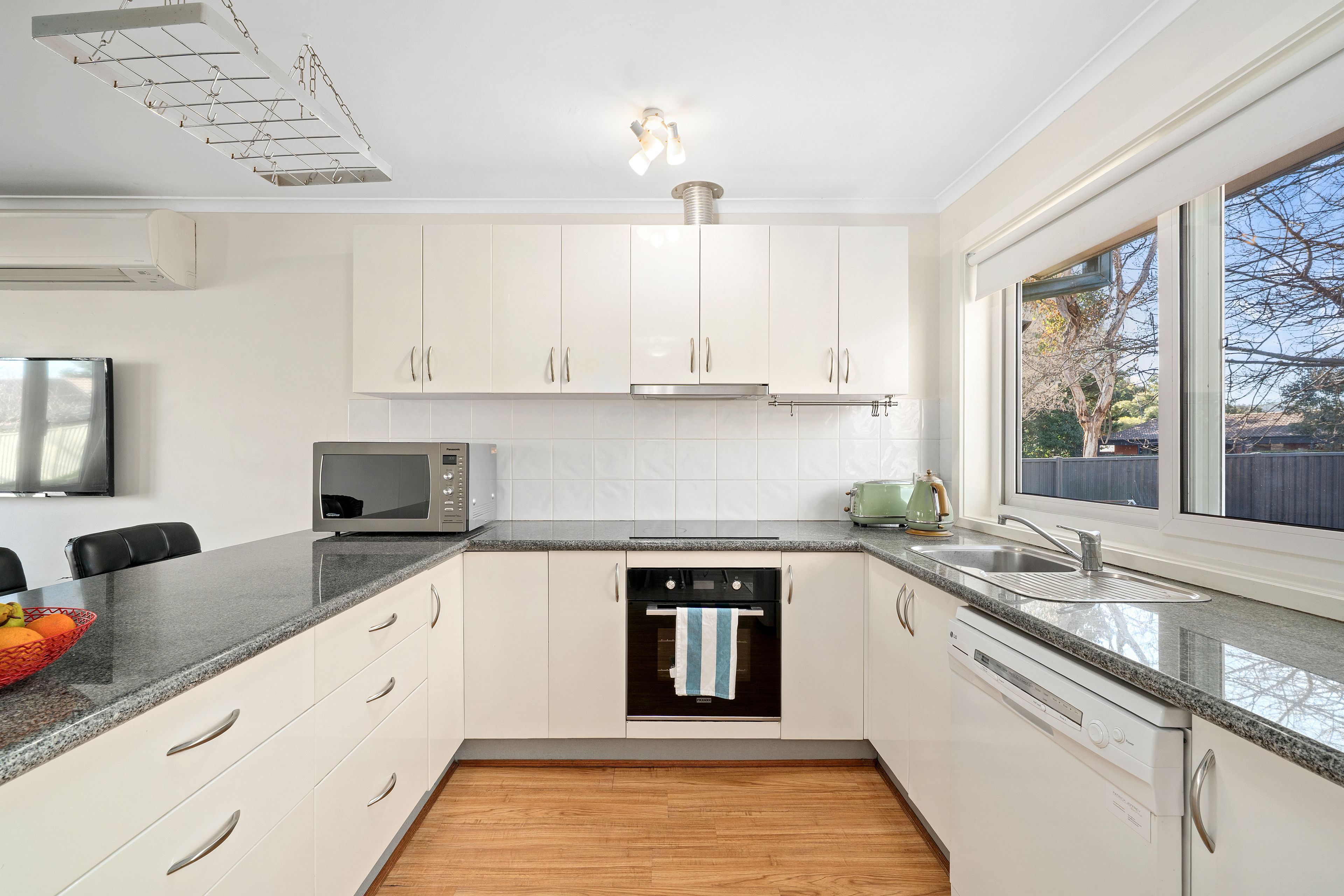 33 Gibbons Street — photo 5 of 22