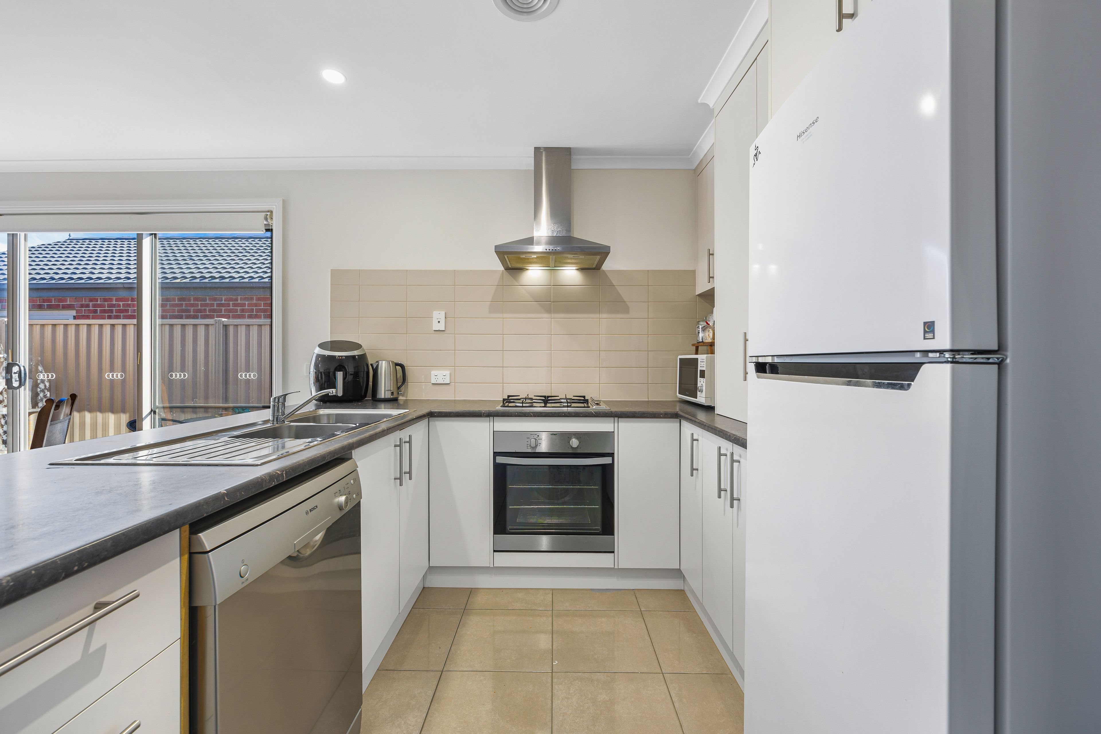 15 Tristan Drive, Sebastopol, VIC 3356