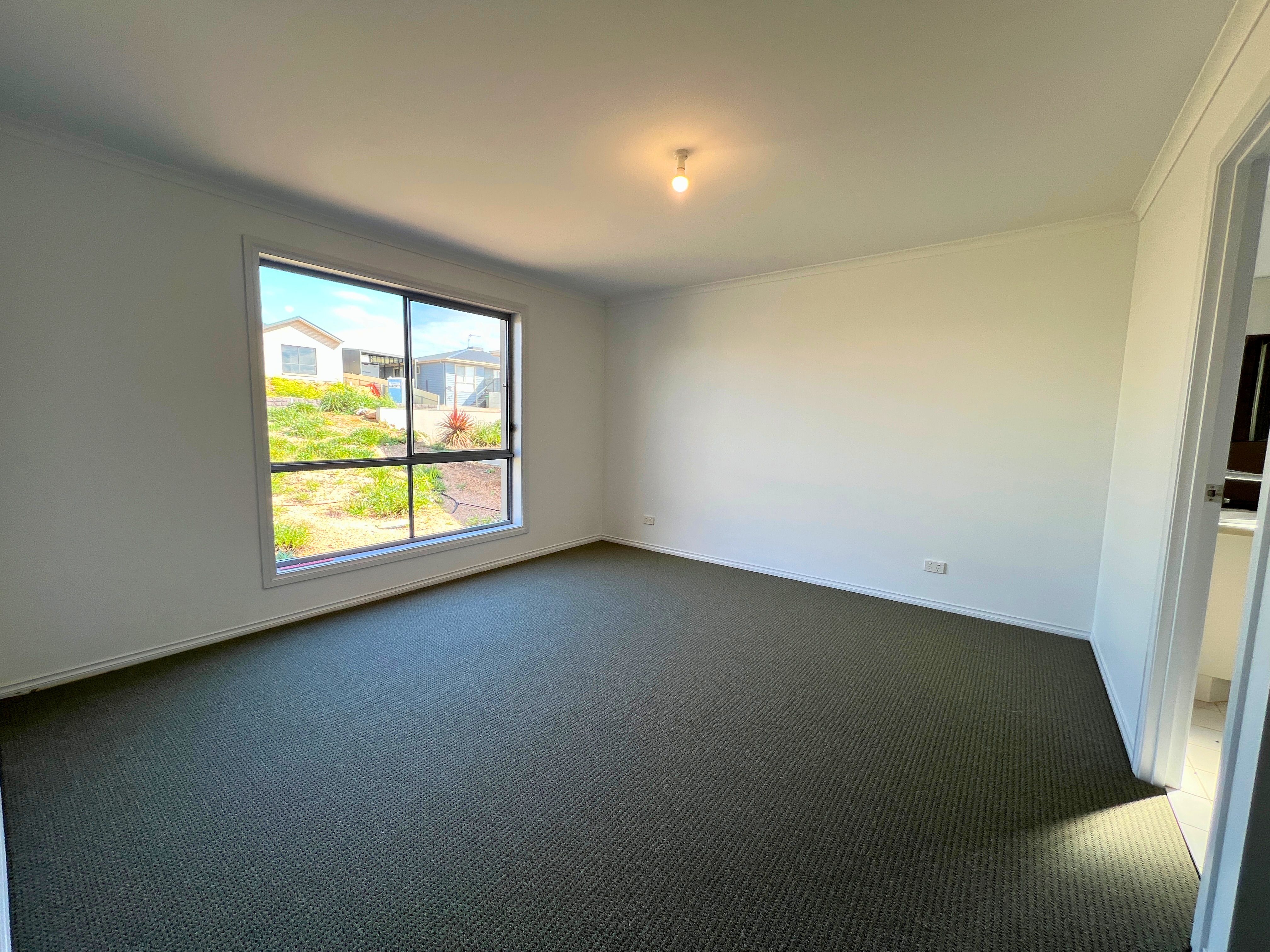 40 Gill Street — photo 9 of 18