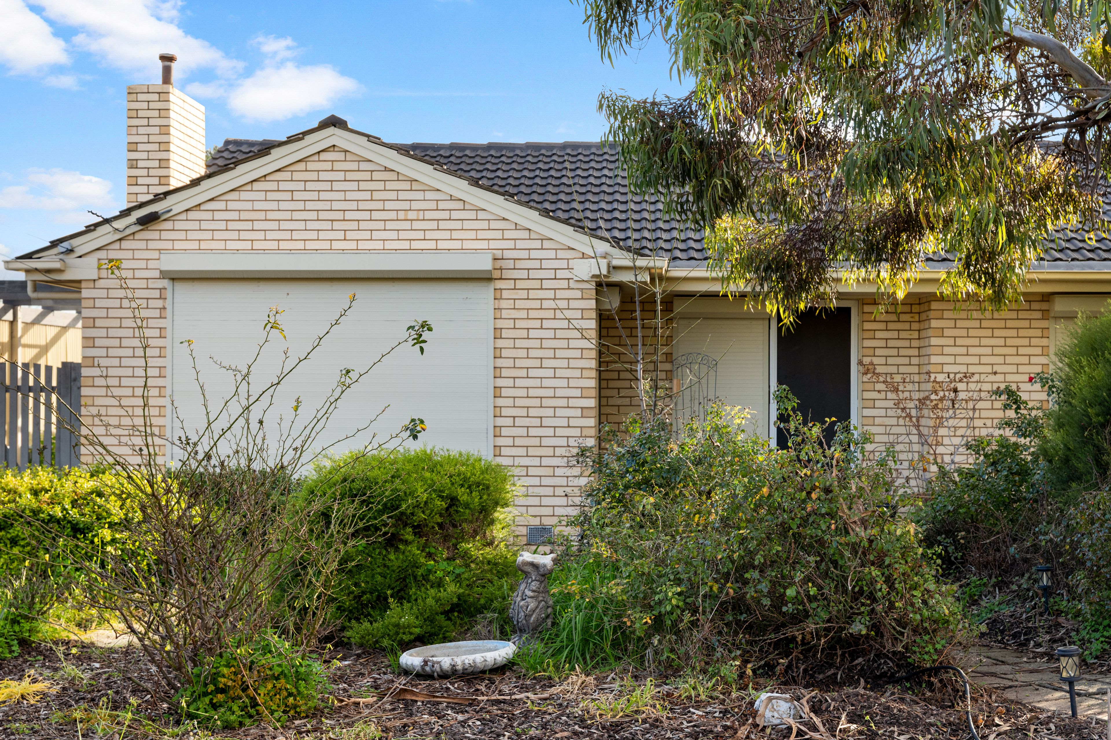 8 Chapel Road, Para Vista, SA 5093