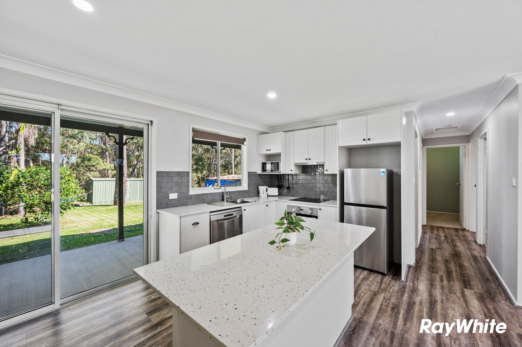 13 Hazel Road — photo 4 of 18