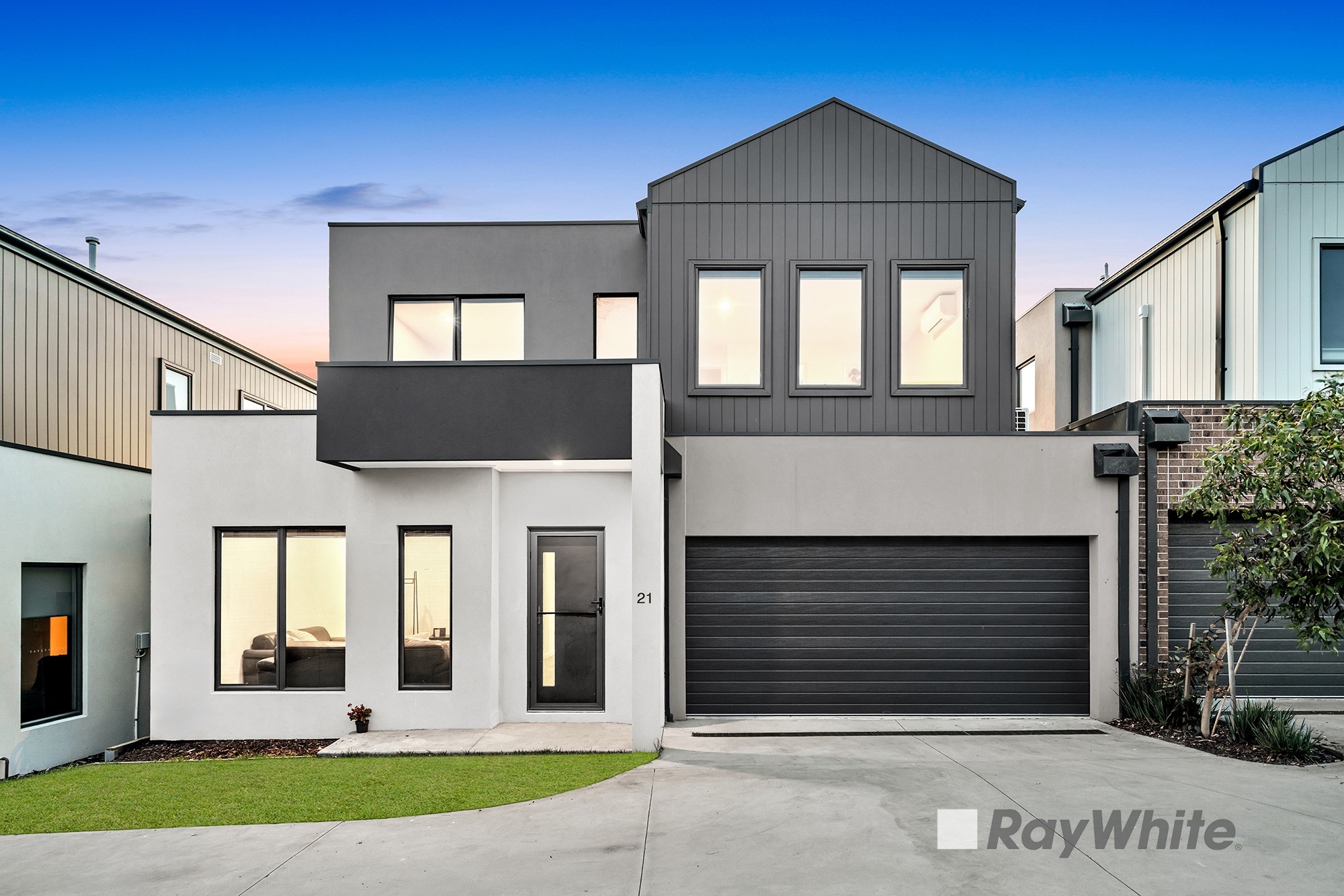 21 Vine Circuit, Lynbrook, VIC 3975