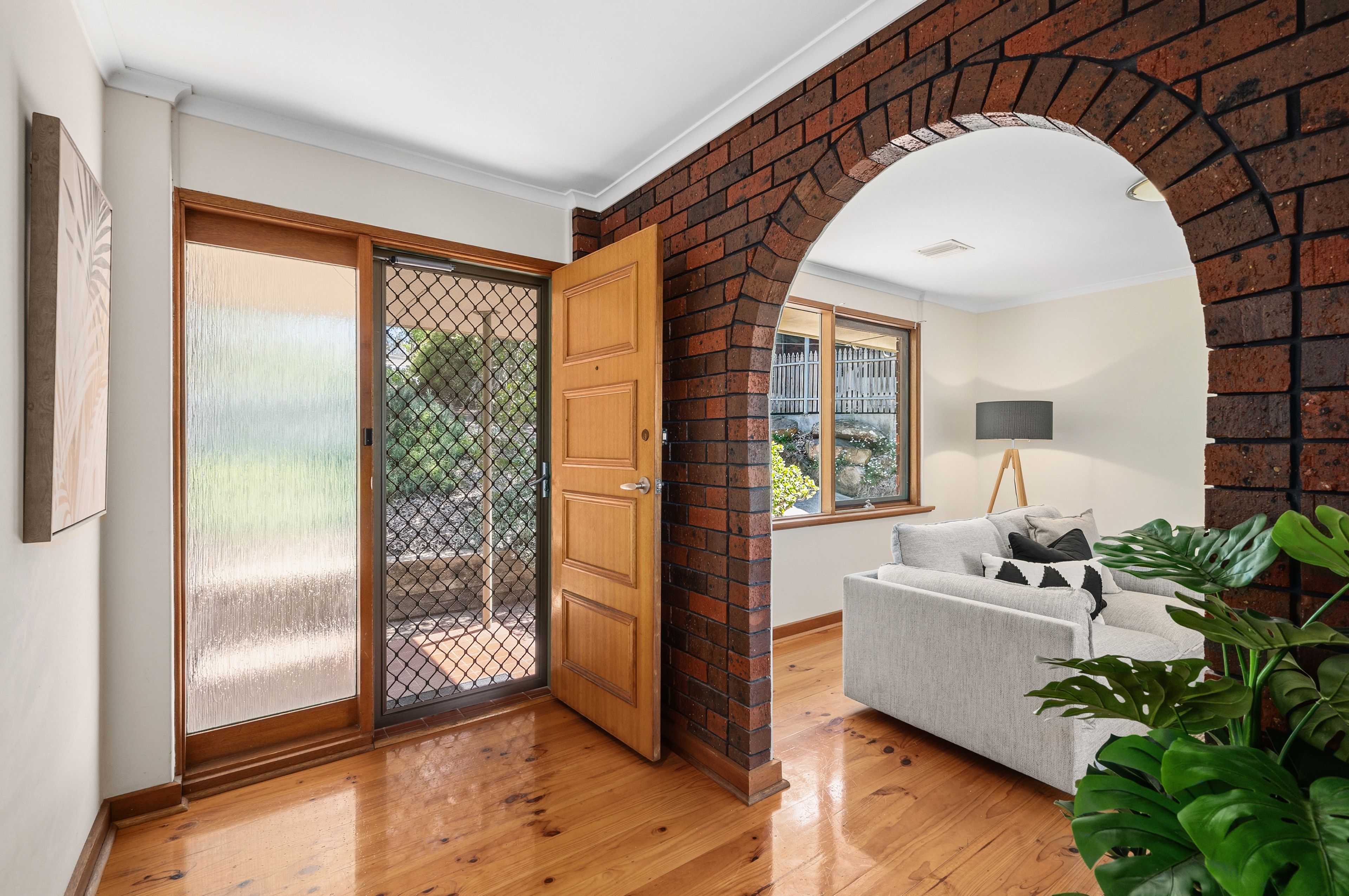 26 Orleana Street — photo 4 of 28