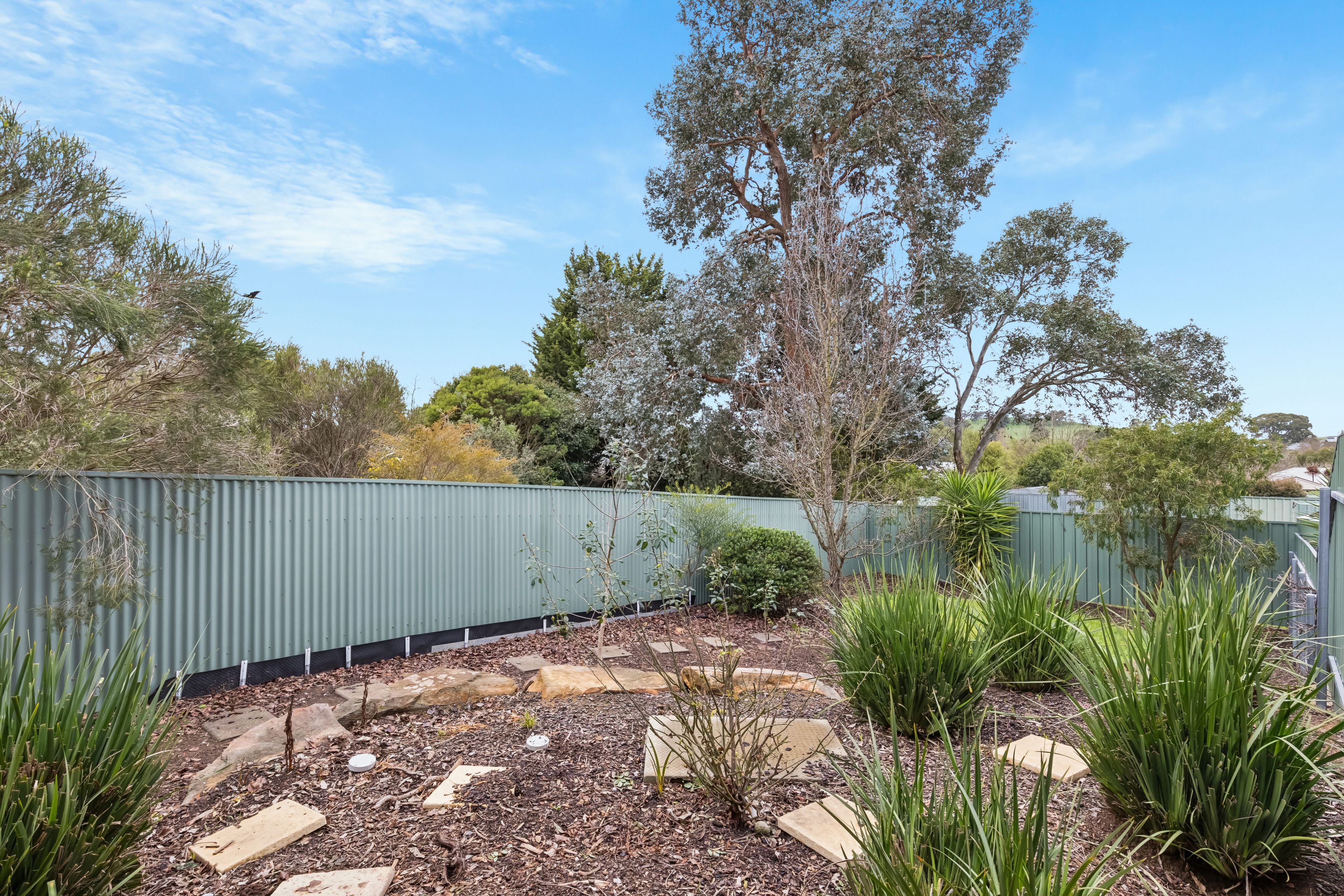 2/34 Haeusler Drive — photo 22 of 26