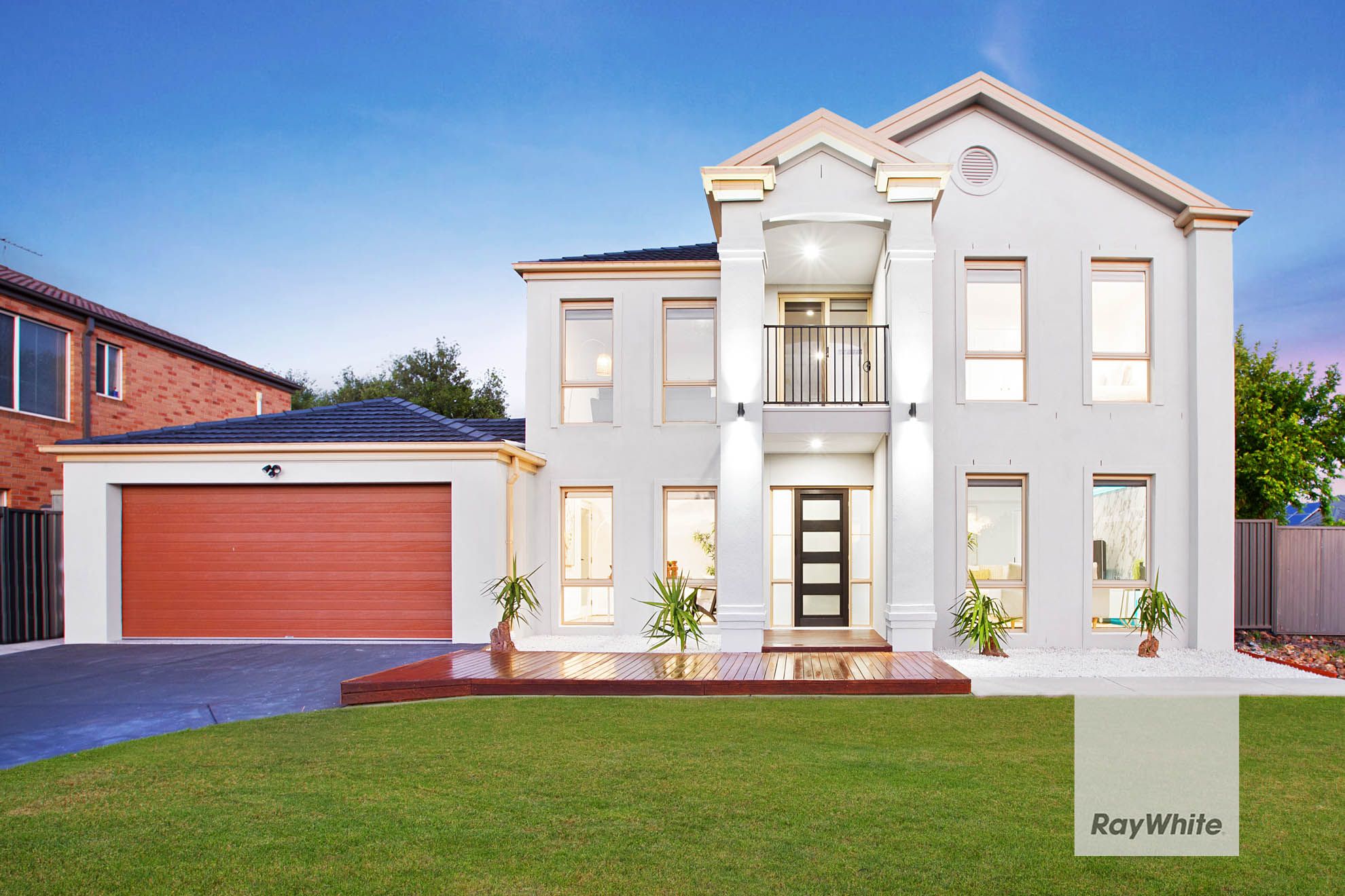 5 Hele Close, Caroline Springs VIC 3023