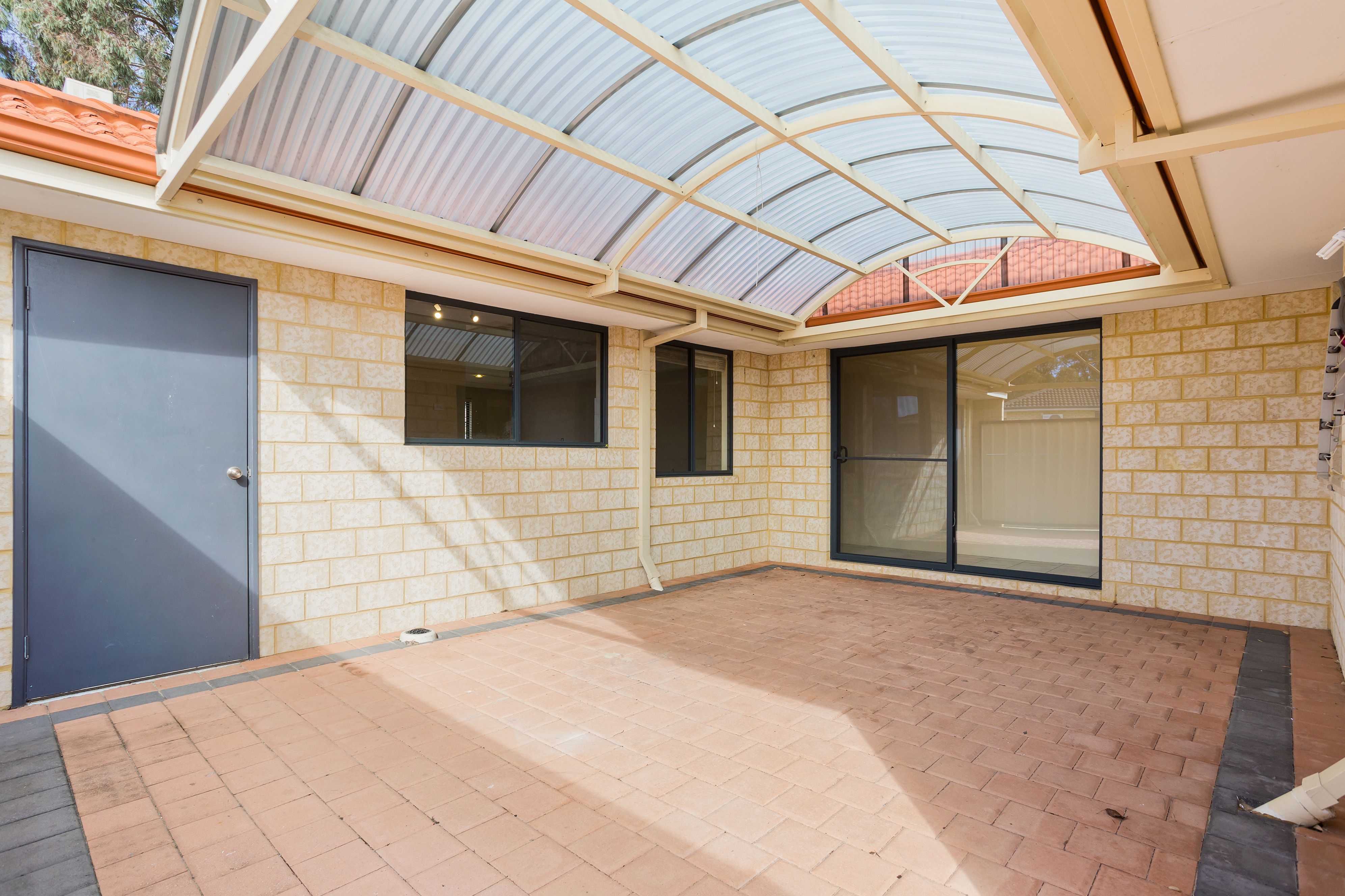 2/33 Elvire Street, Viveash, WA 6056