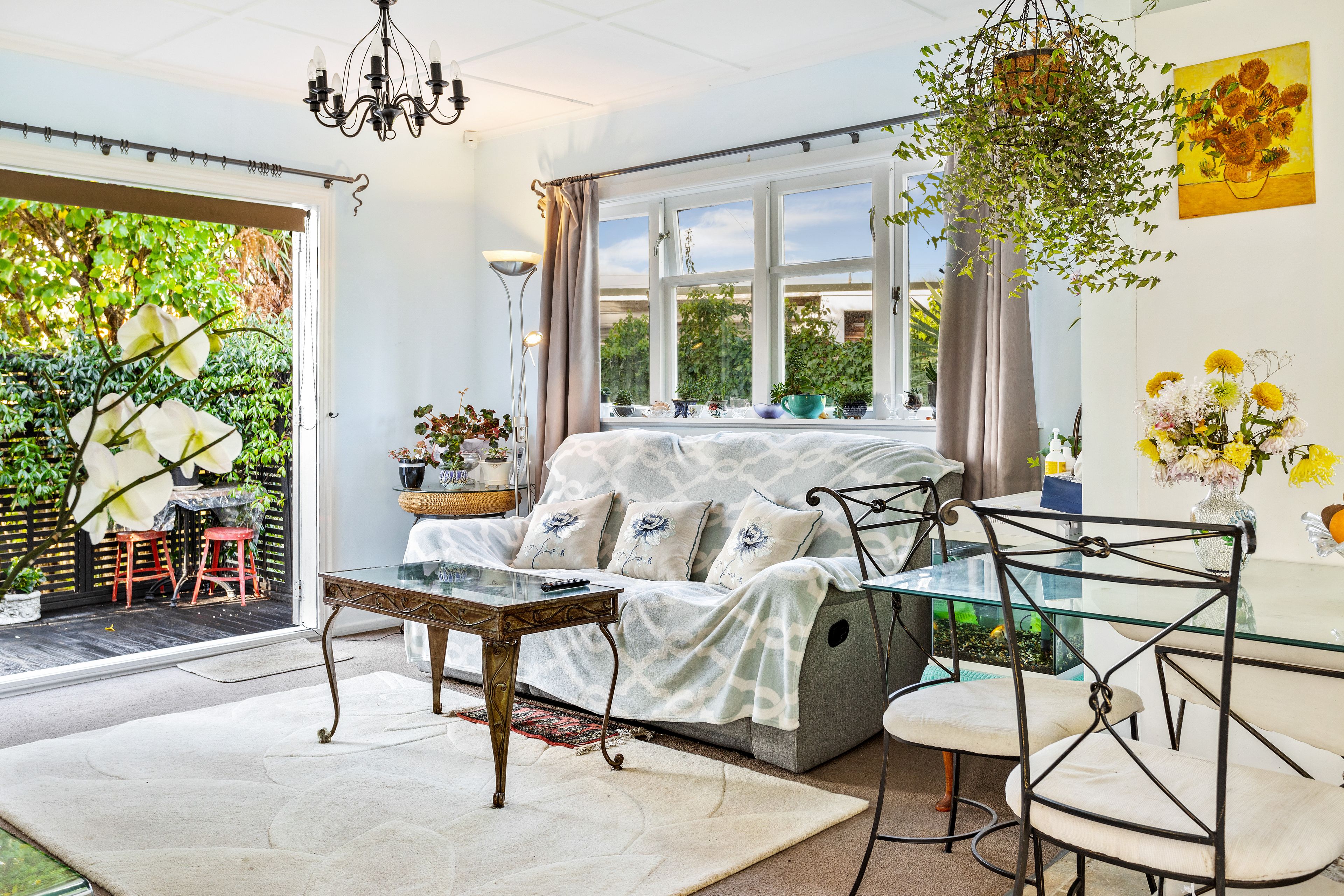 1/4 Kaurilands Road, Titirangi, Waitakere City
