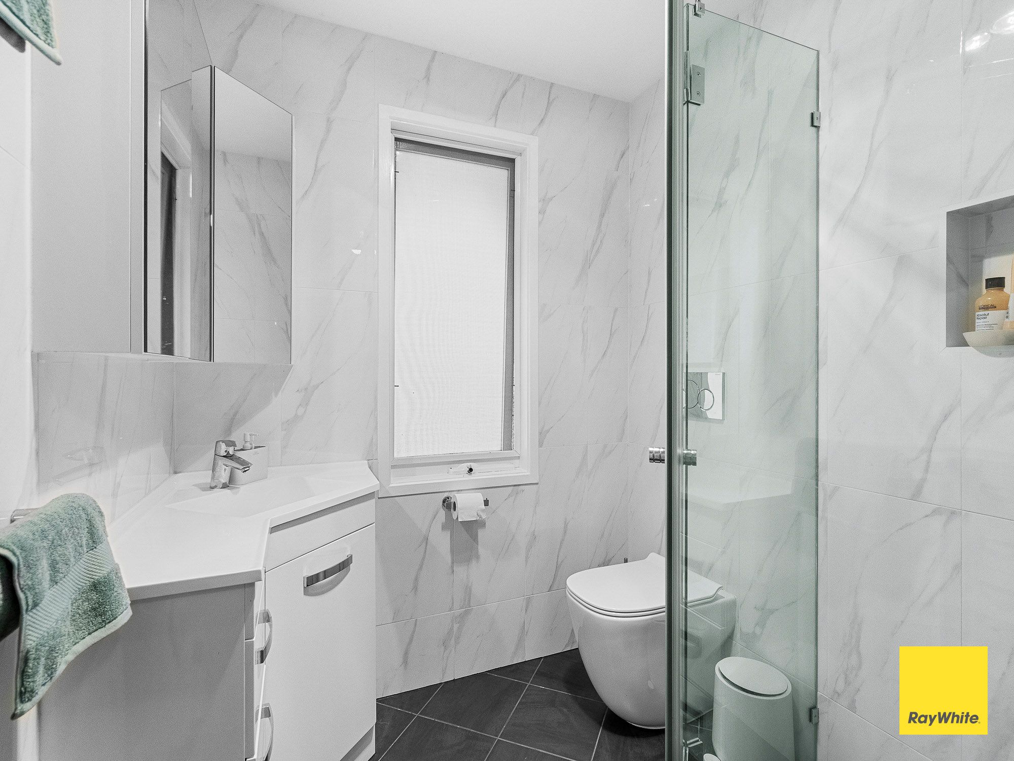 45 Neil Street — photo 9 of 20