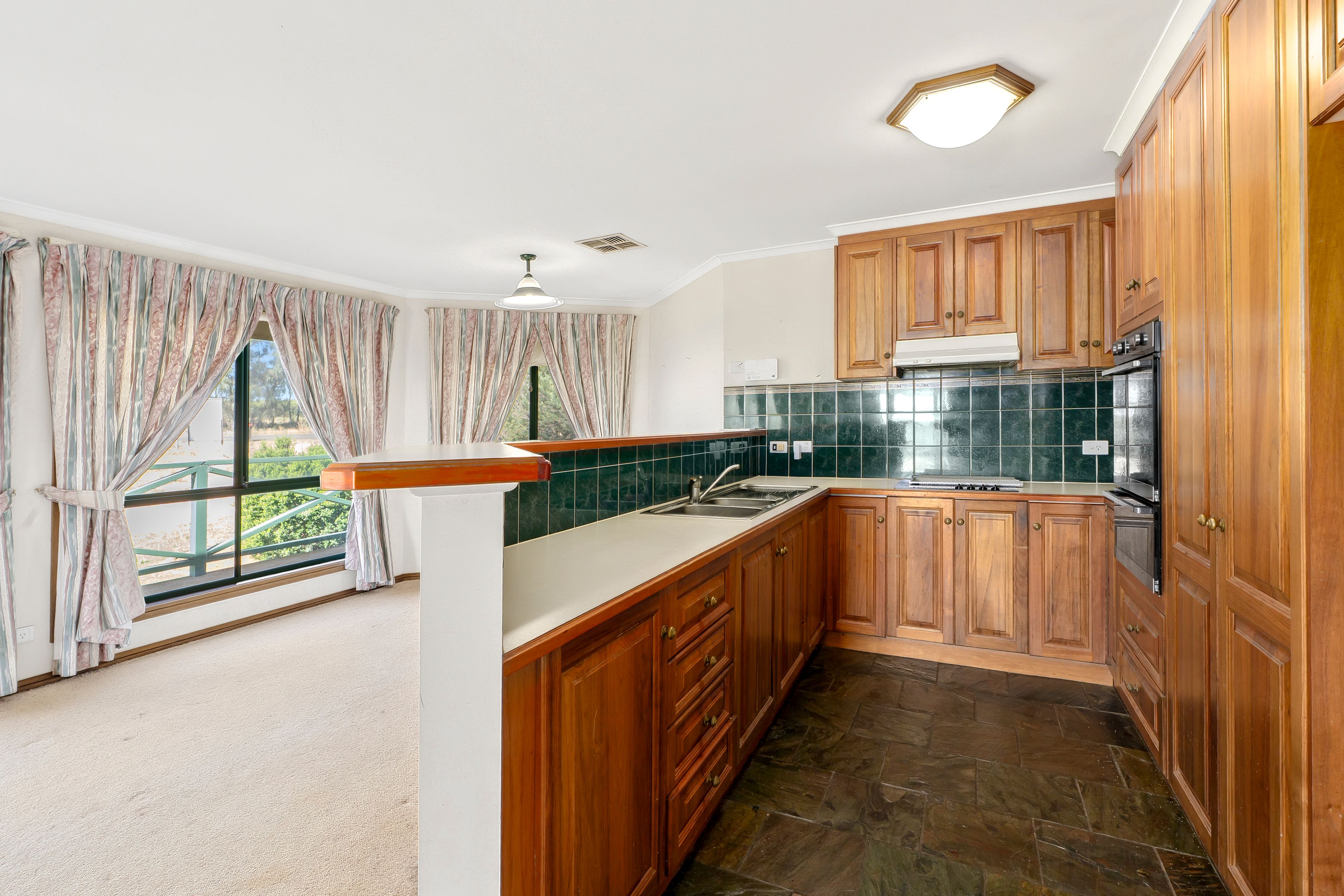 192 Old Cooltong Avenue — photo 4 of 10