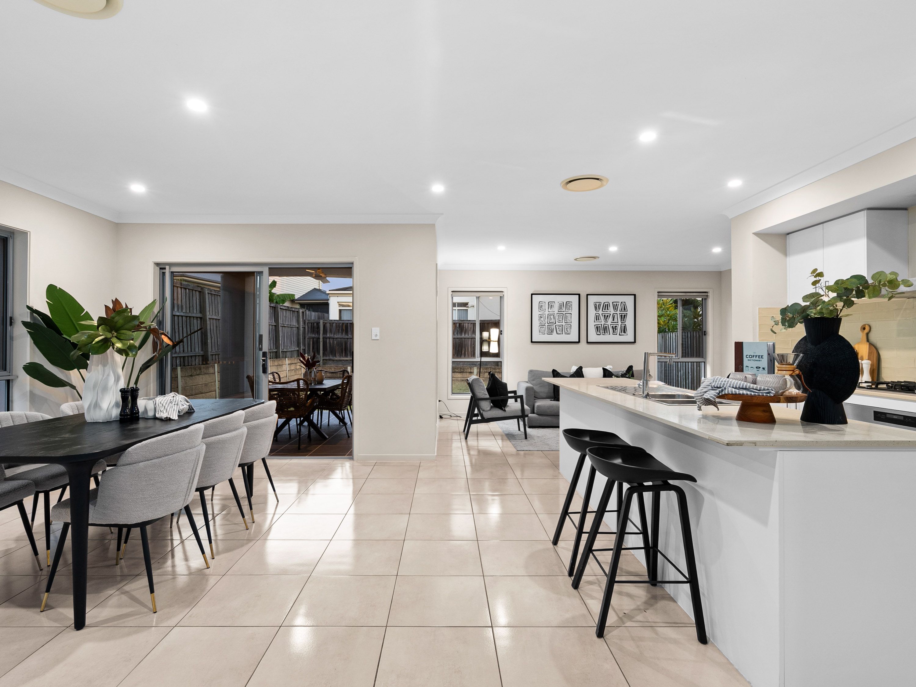 77 Parklands Circuit, Rochedale QLD 4123