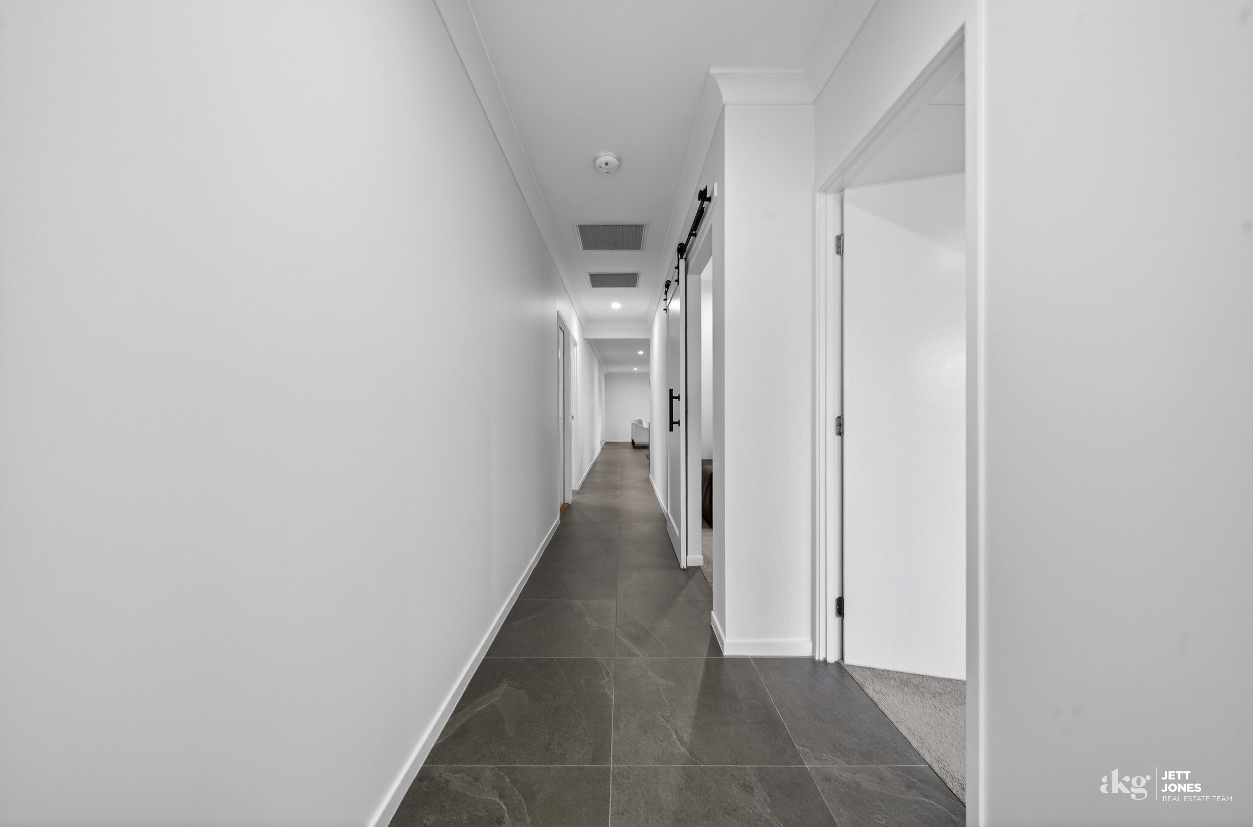 22 Delaway Street — photo 4 of 20