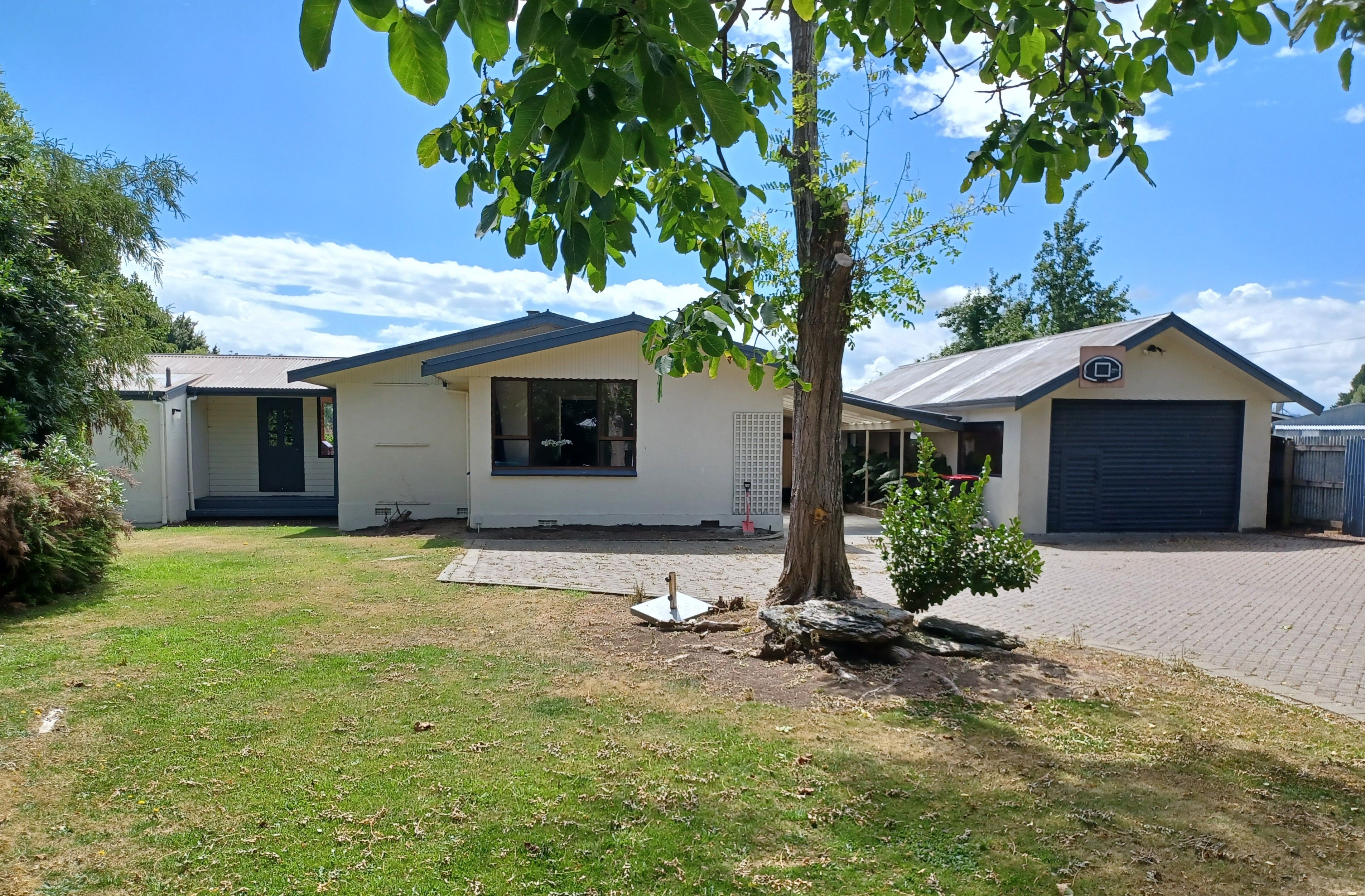 33 Mackinnon Loop, Te Anau, Southland District