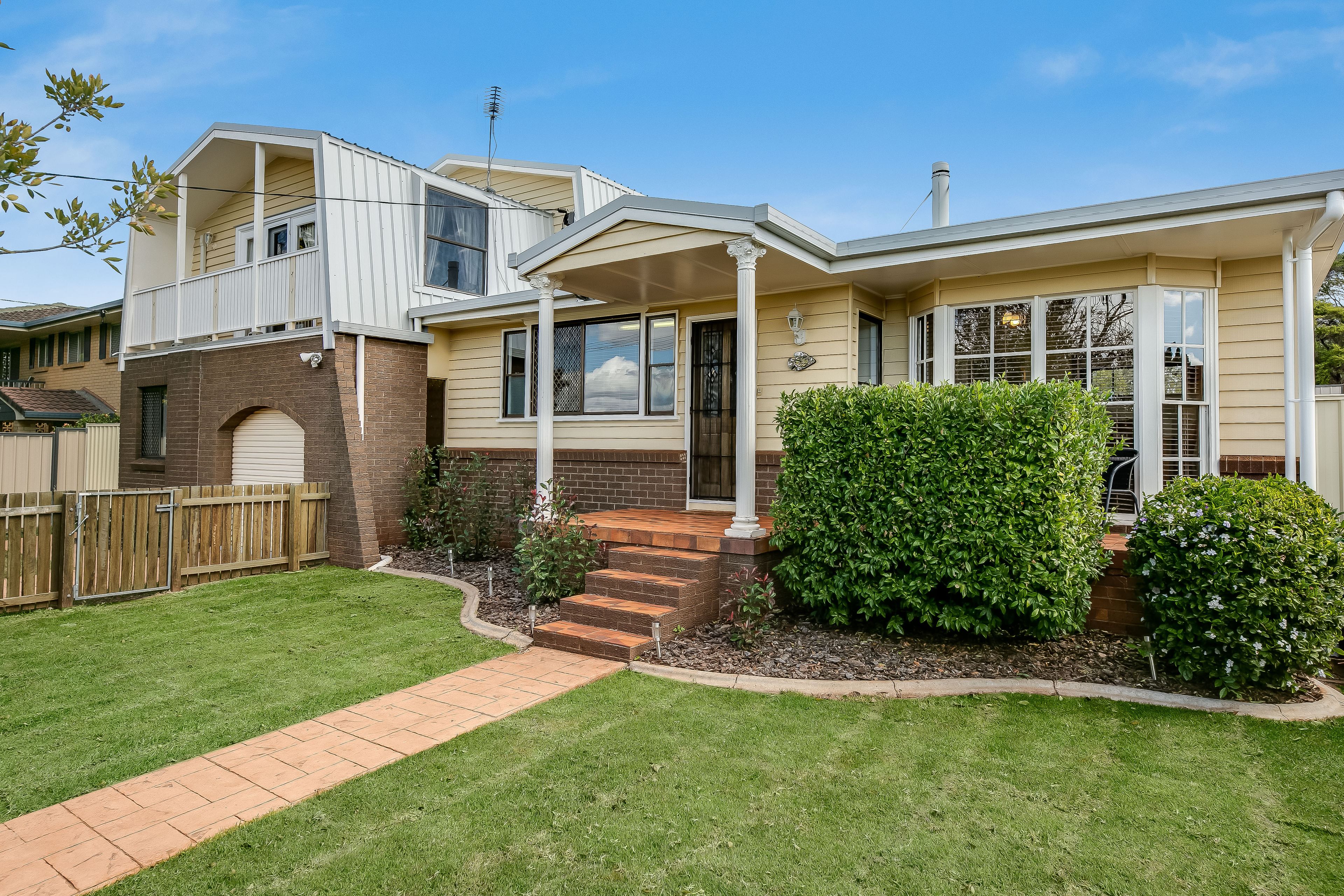 75 Hoey Street, Kearneys Spring, QLD 4350