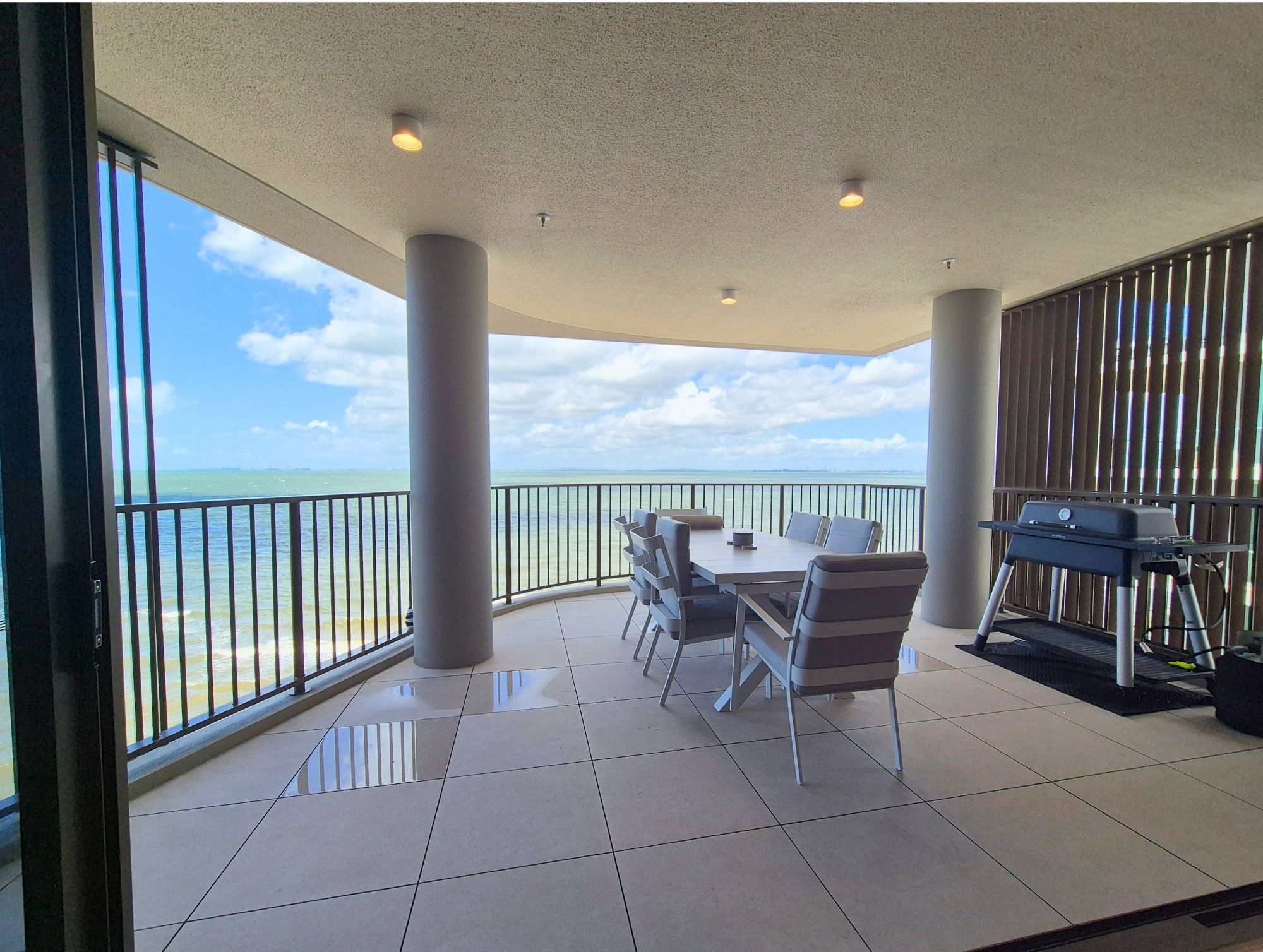 404/16 Woodcliffe Crescent, Woody Point, QLD 4019