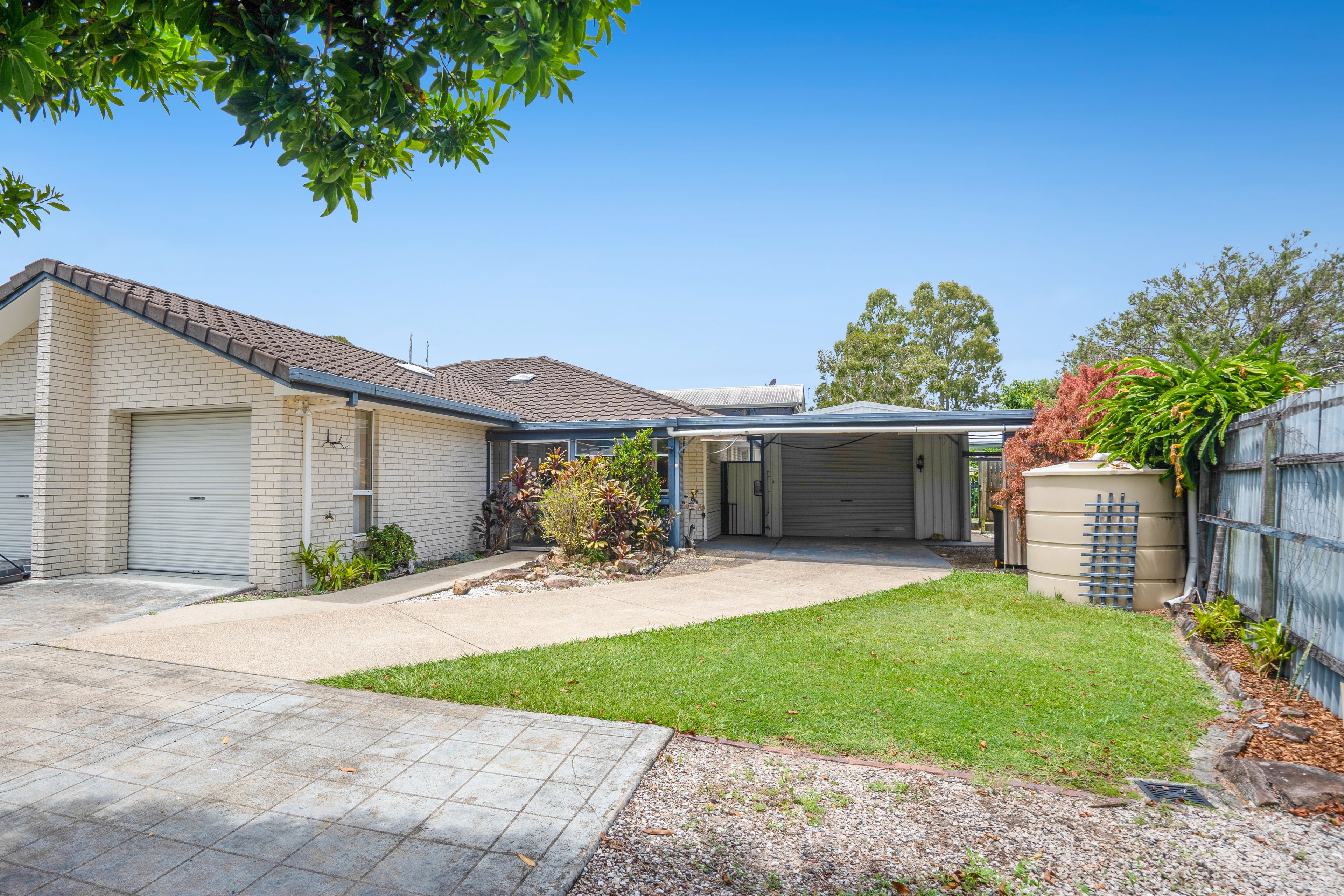 1/8 Dianthus Avenue, Banksia Beach, QLD 4507 Sold DuplexSemidetached