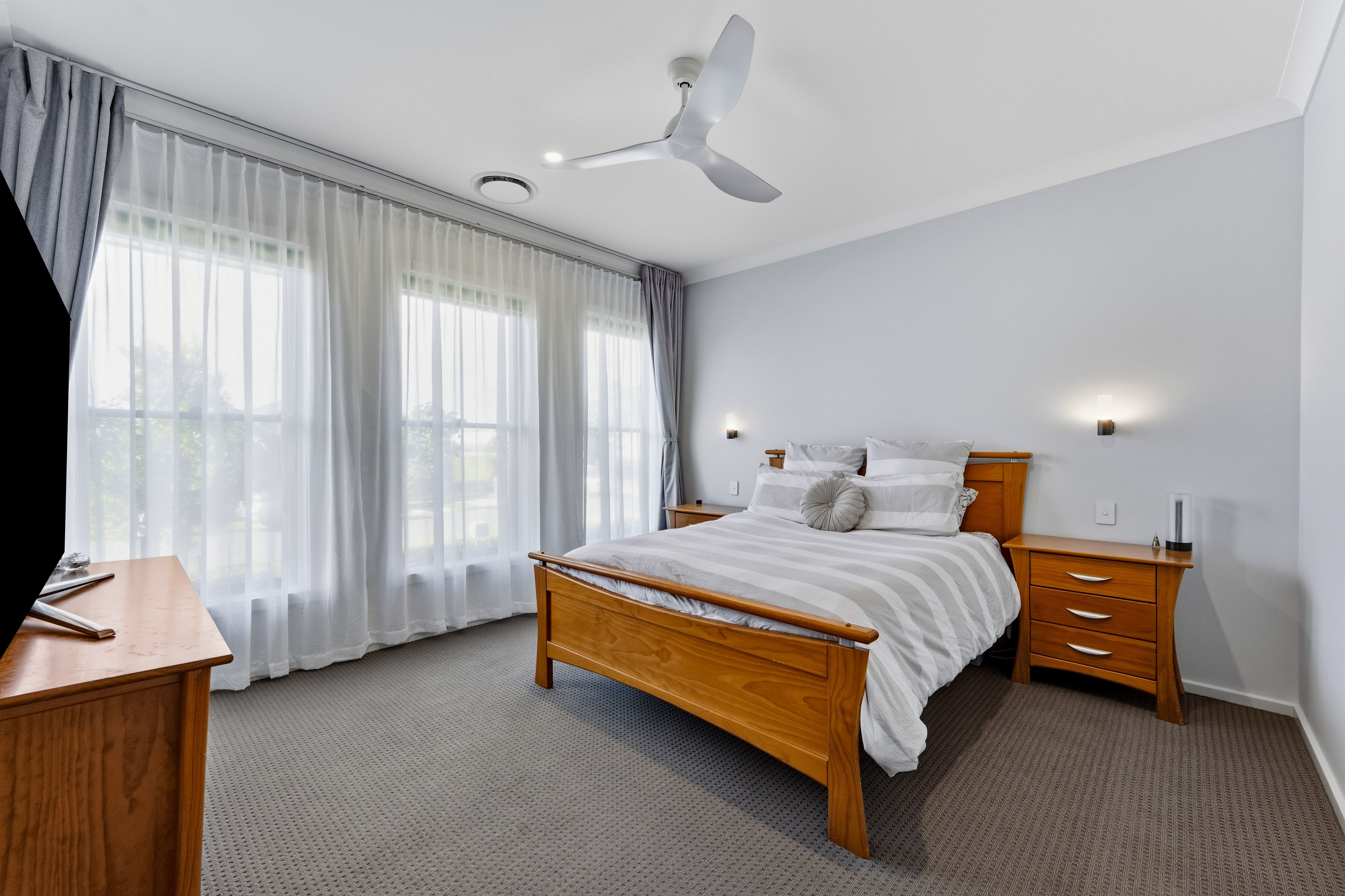 12 Mallee Crescent — photo 6 of 11
