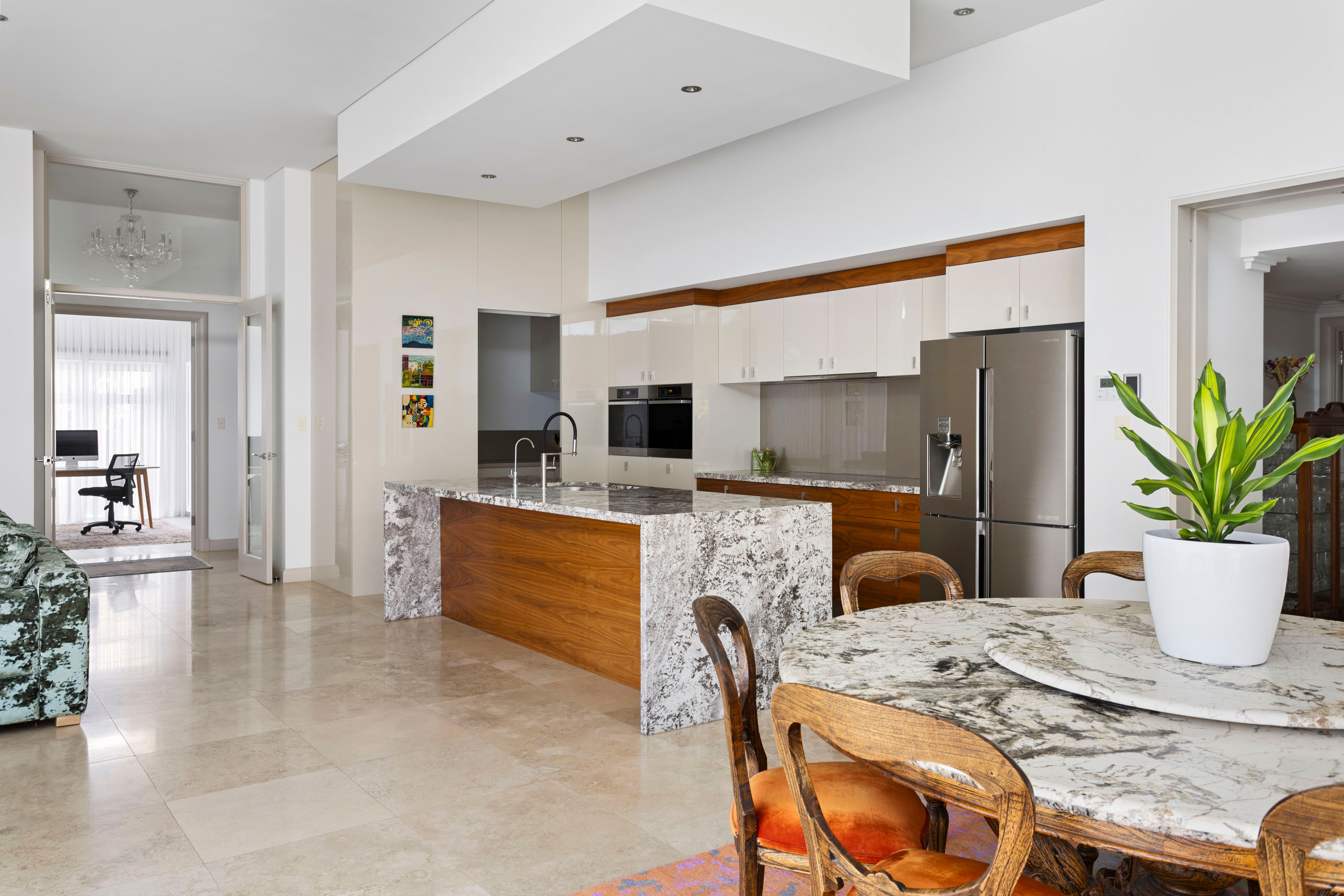 2 Norbury Crescent — photo 8 of 30