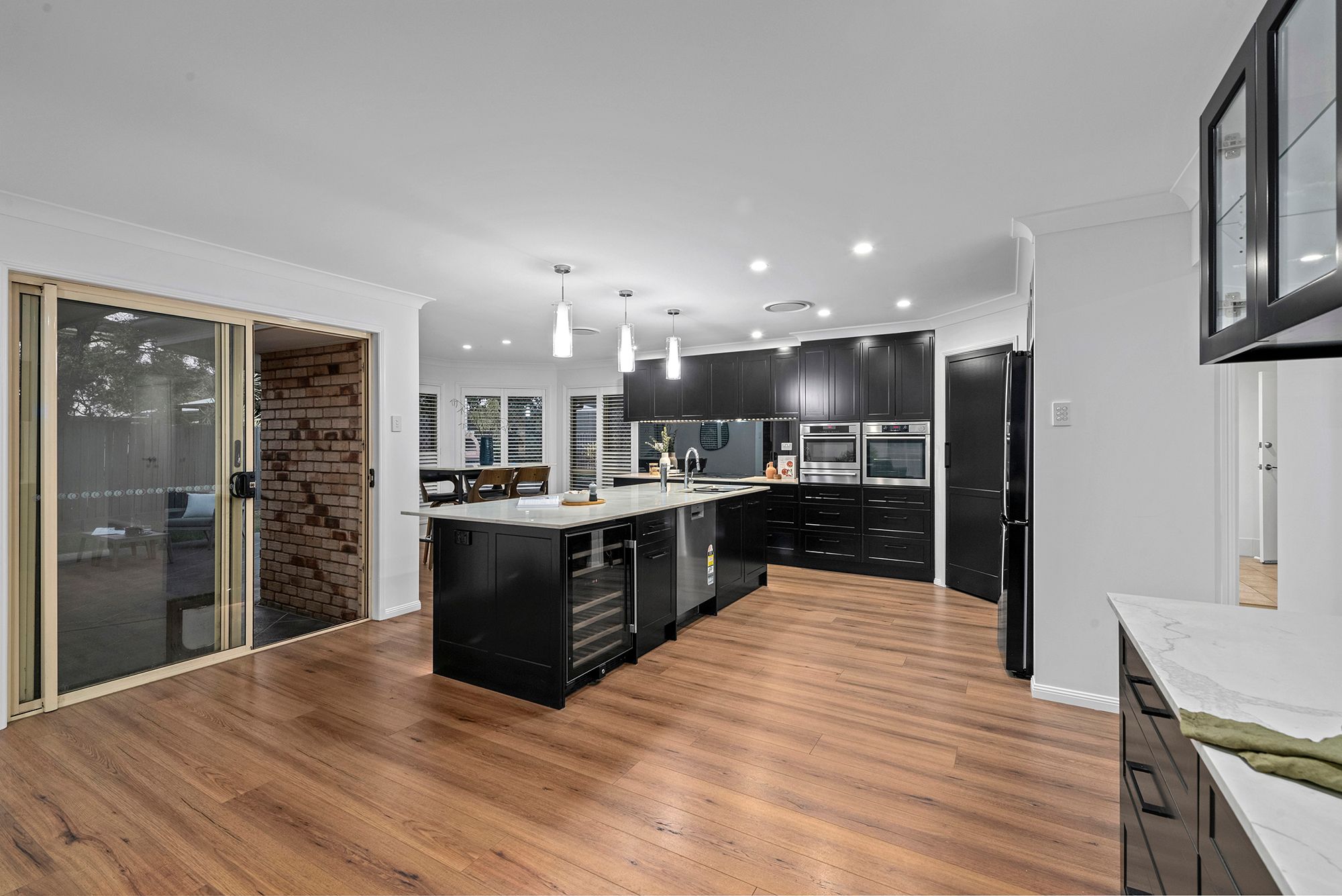 27 Juniper Place, Carindale, QLD 4152