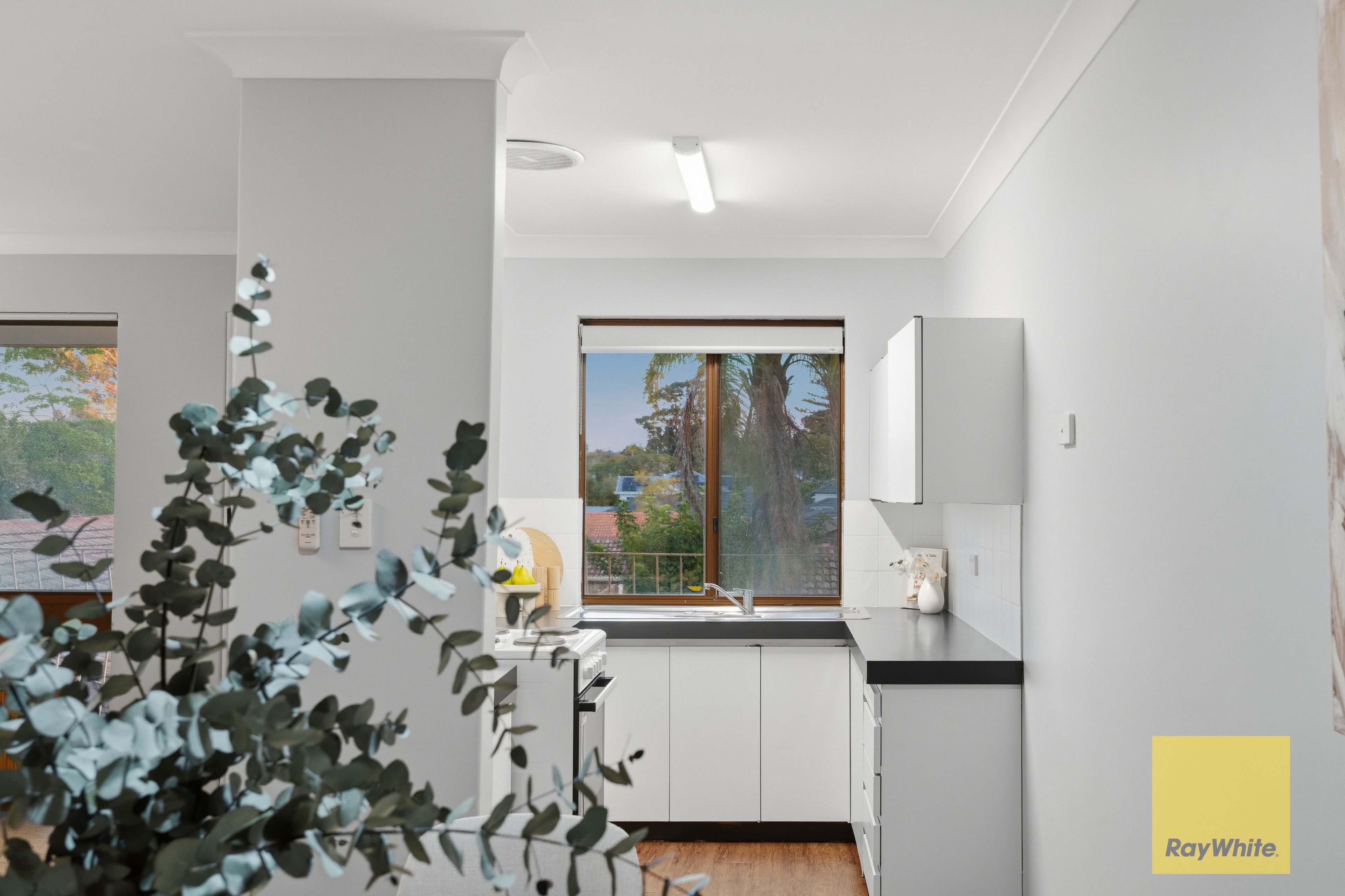 5/2 Waroonga Road — photo 10 of 30