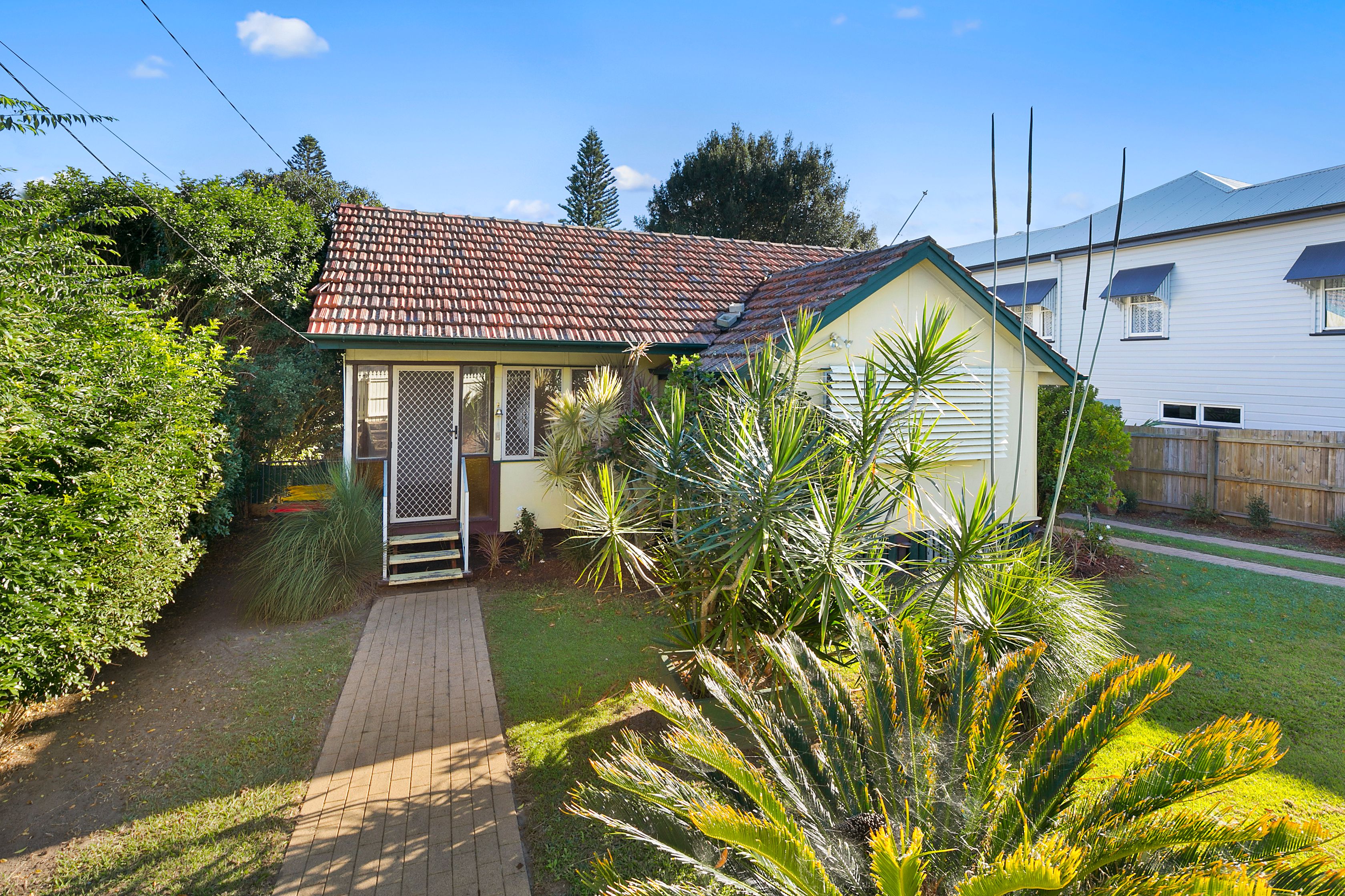 22 Nettleton Crescent, Moorooka QLD 4105