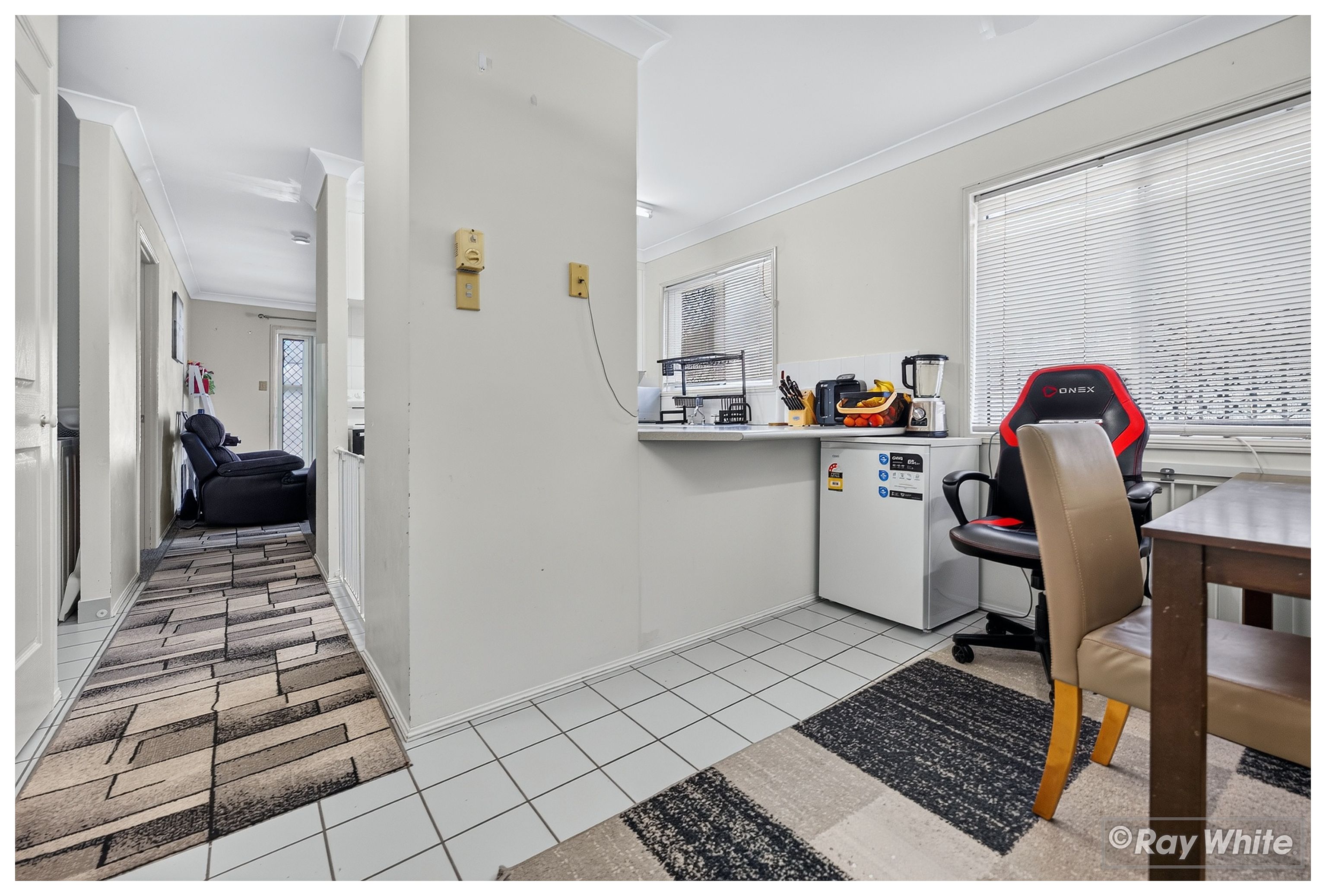 7/102A Bawden Street — photo 4 of 24