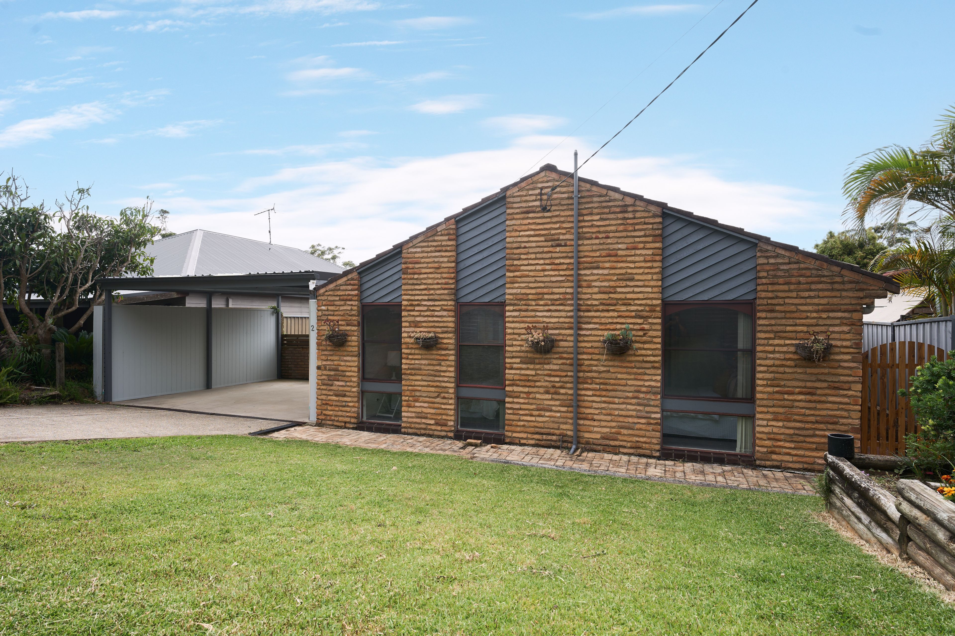 27 The Crescent, Helensburgh, NSW 2508