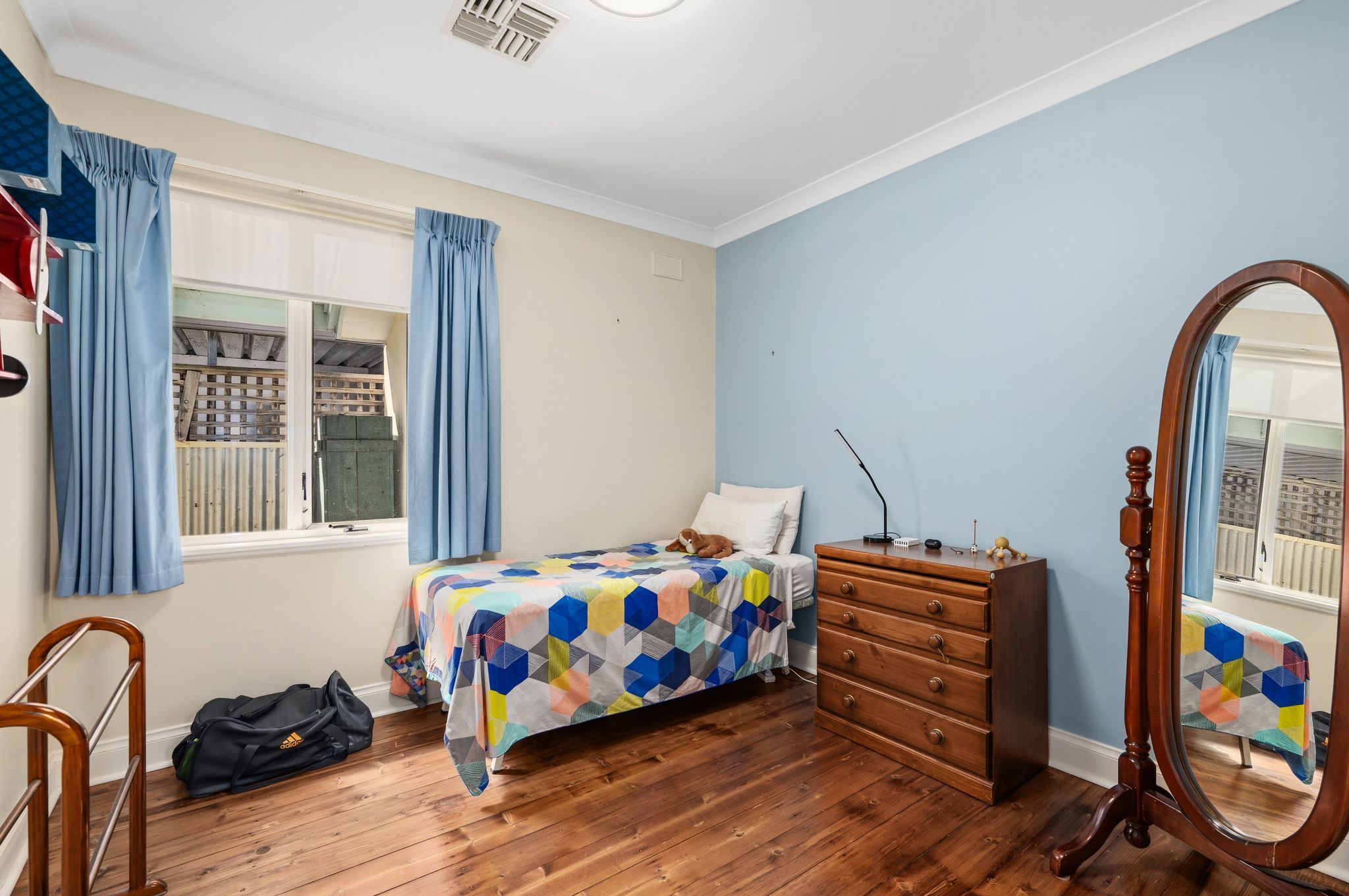 1 Heathcote Street — photo 9 of 17