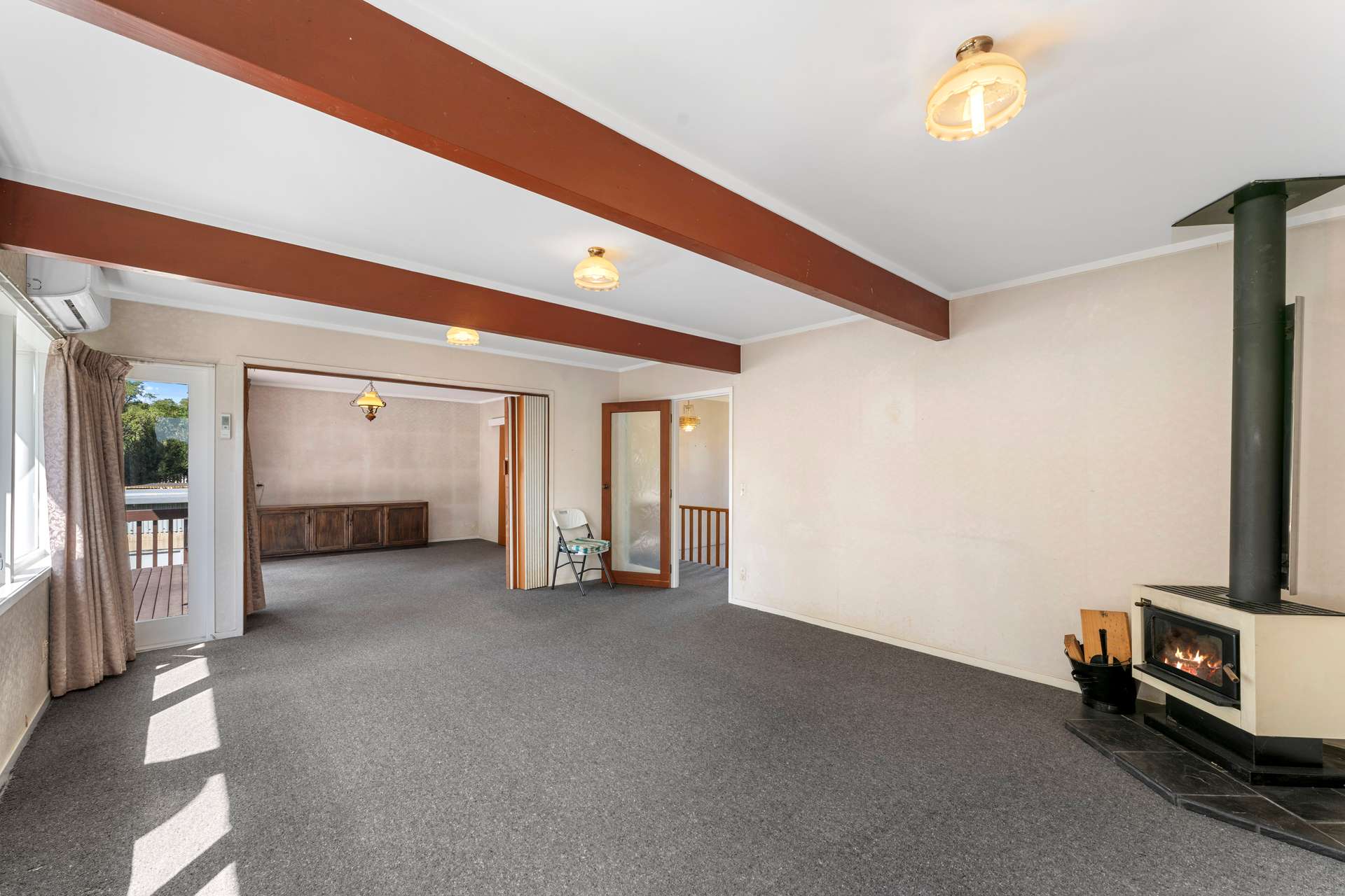 14 Lawrence Crescent photo 14