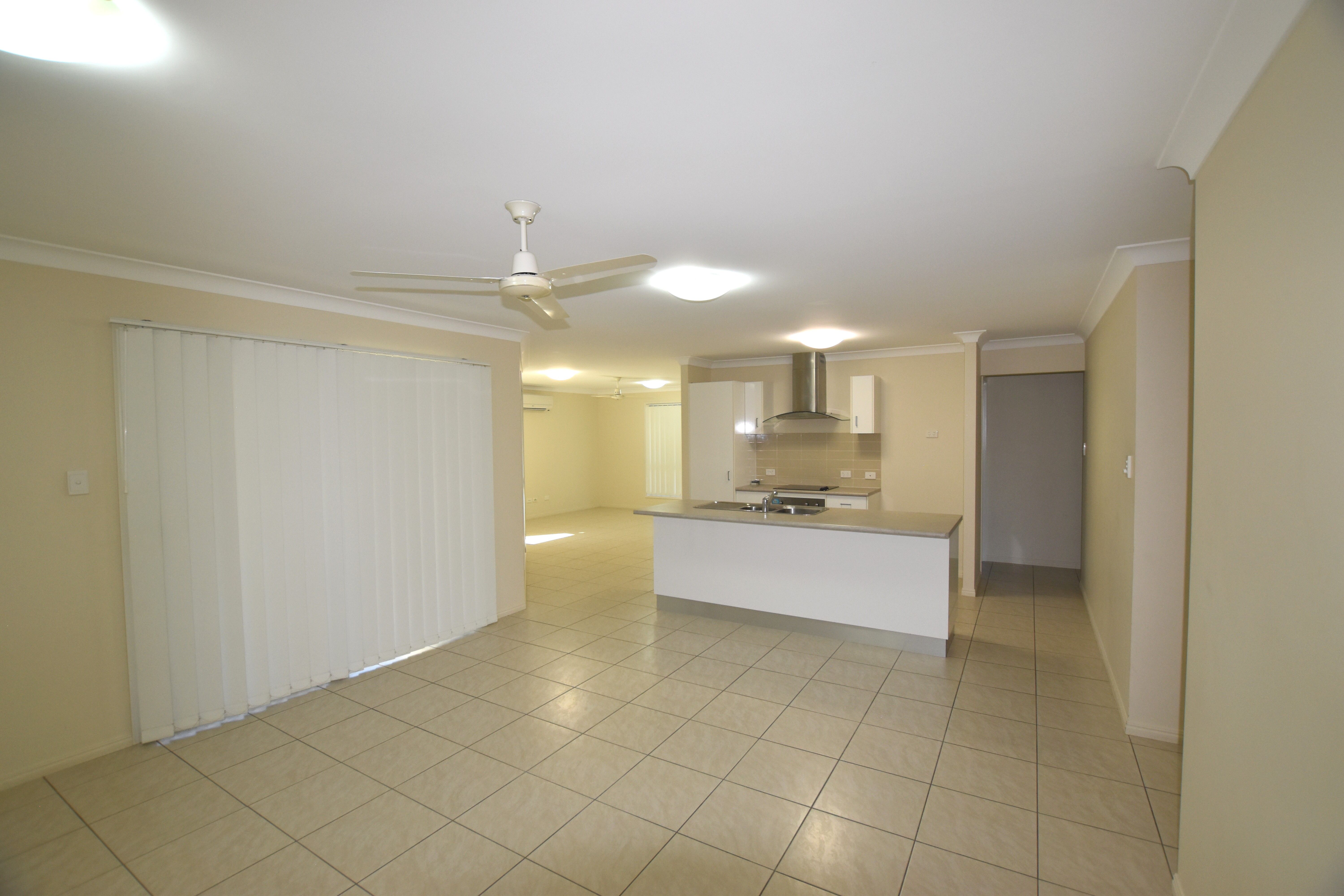 18 Blackburn Court, Kirkwood, QLD 4680