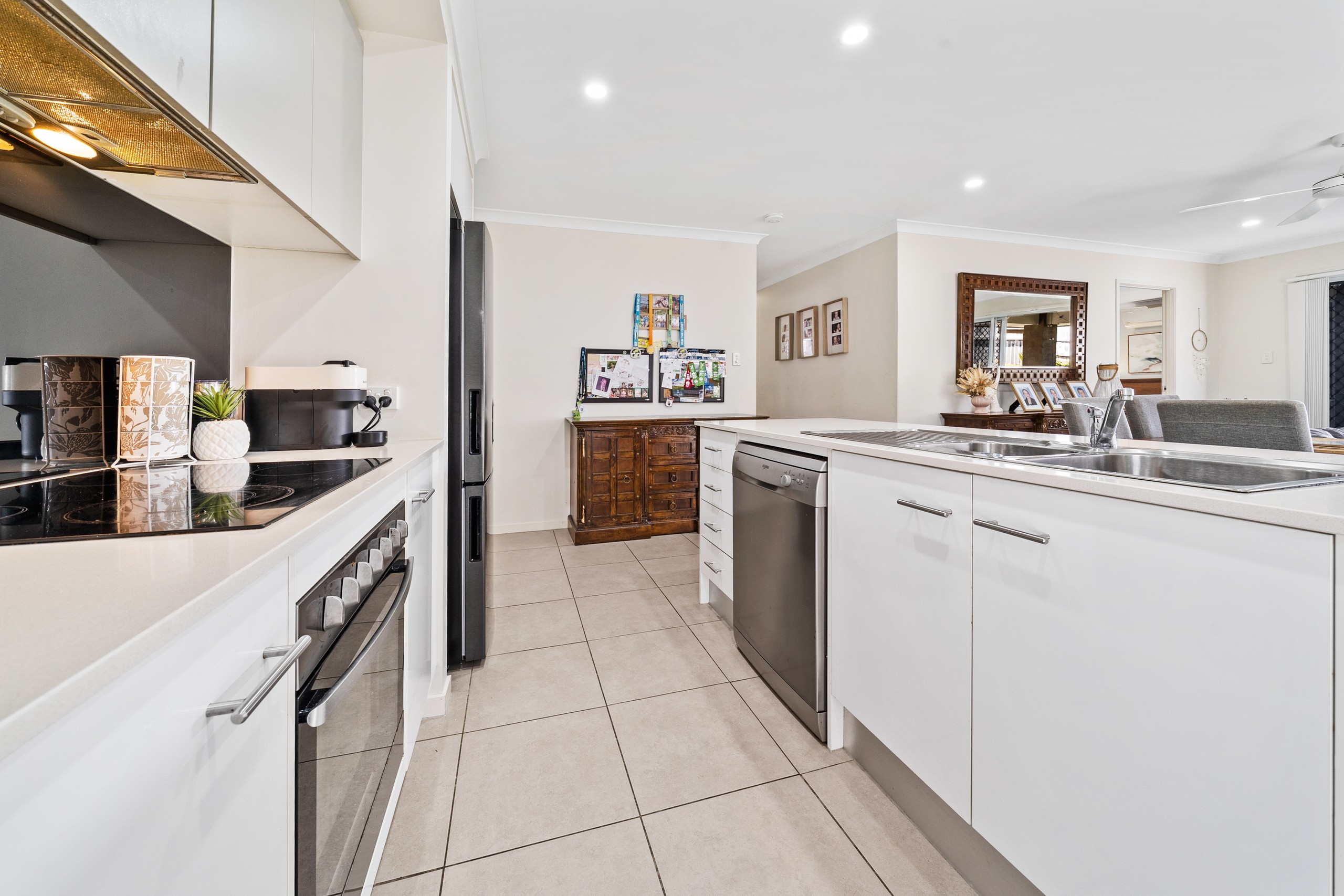 10 Gordon Street, Ormeau Hills, QLD 4208