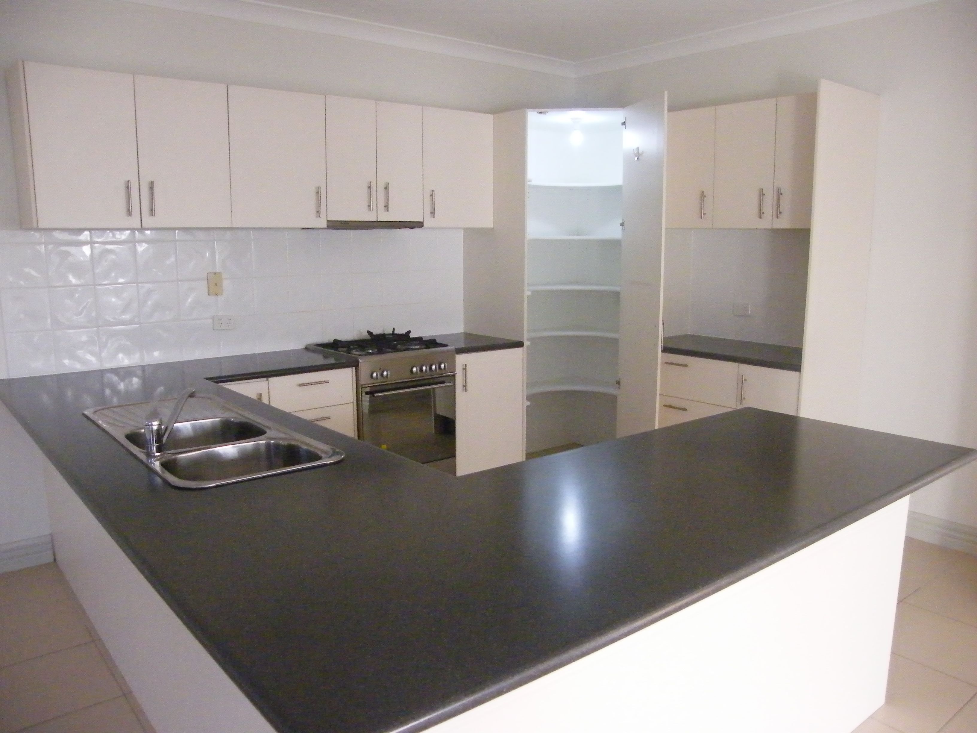 4/5 Plumpton Road, Diggers Rest, VIC 3427