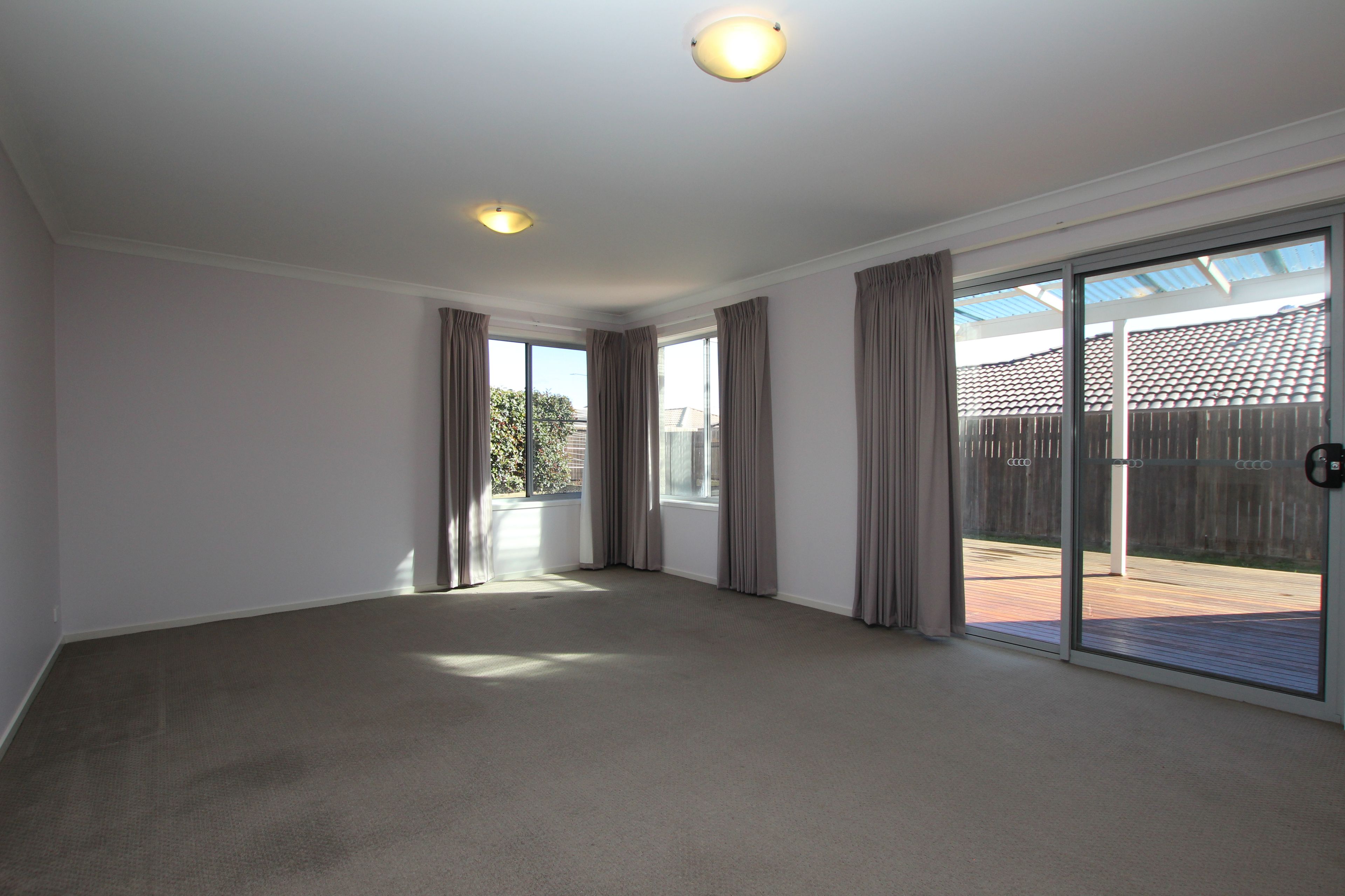 8 Pinner Place, Macgregor, ACT 2615