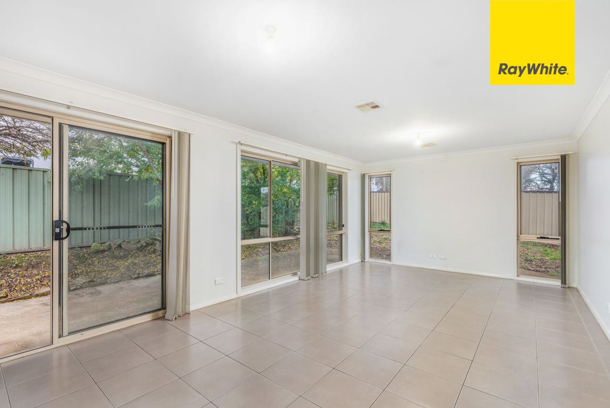 13B Nevile Place — photo 3 of 8