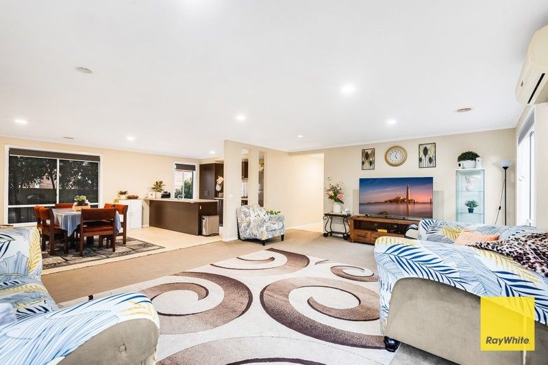 104 Rose Grange Boulevard, Tarneit, VIC 3029