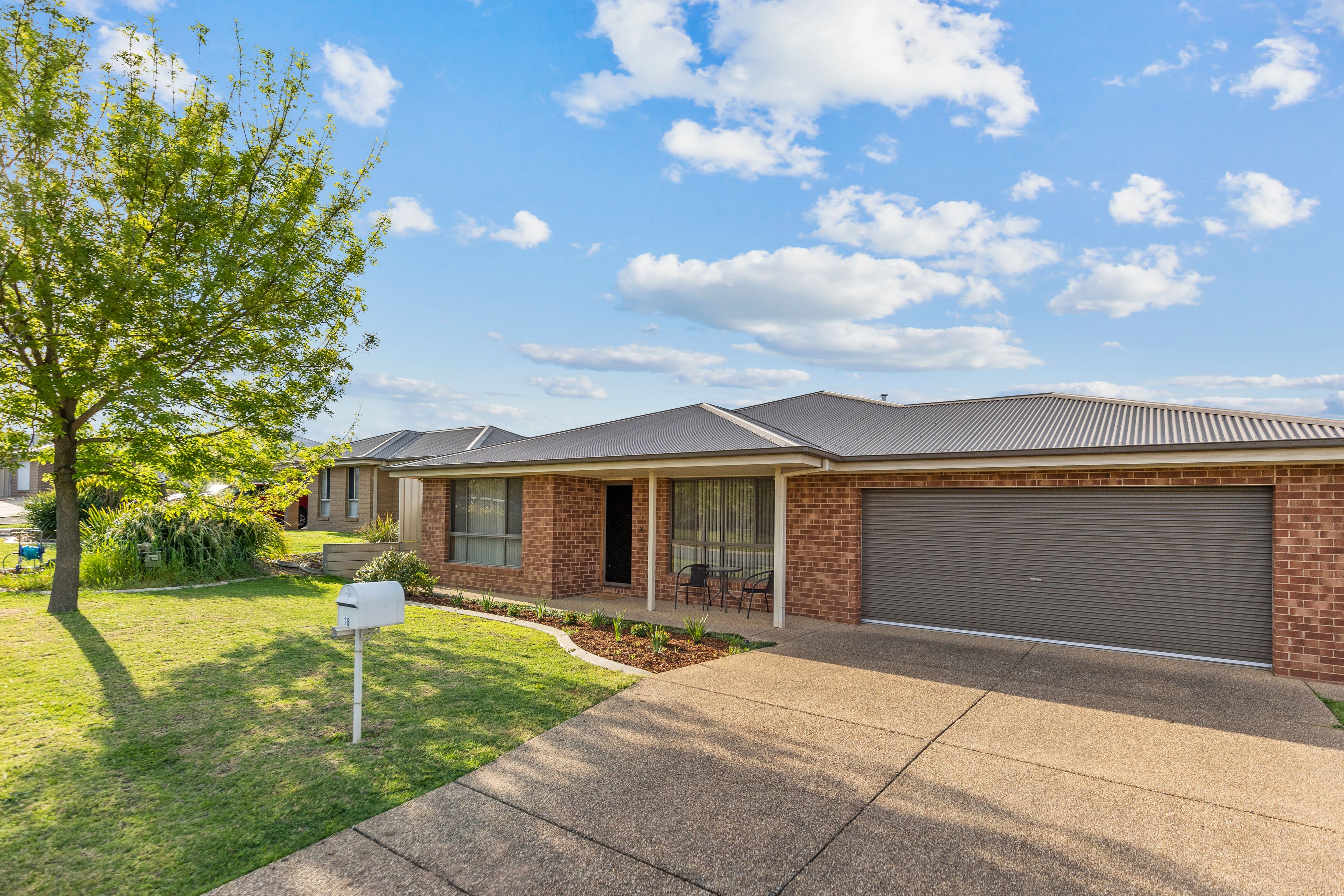 18 Pinnacle Place — photo from Ray White Wagga Wagga