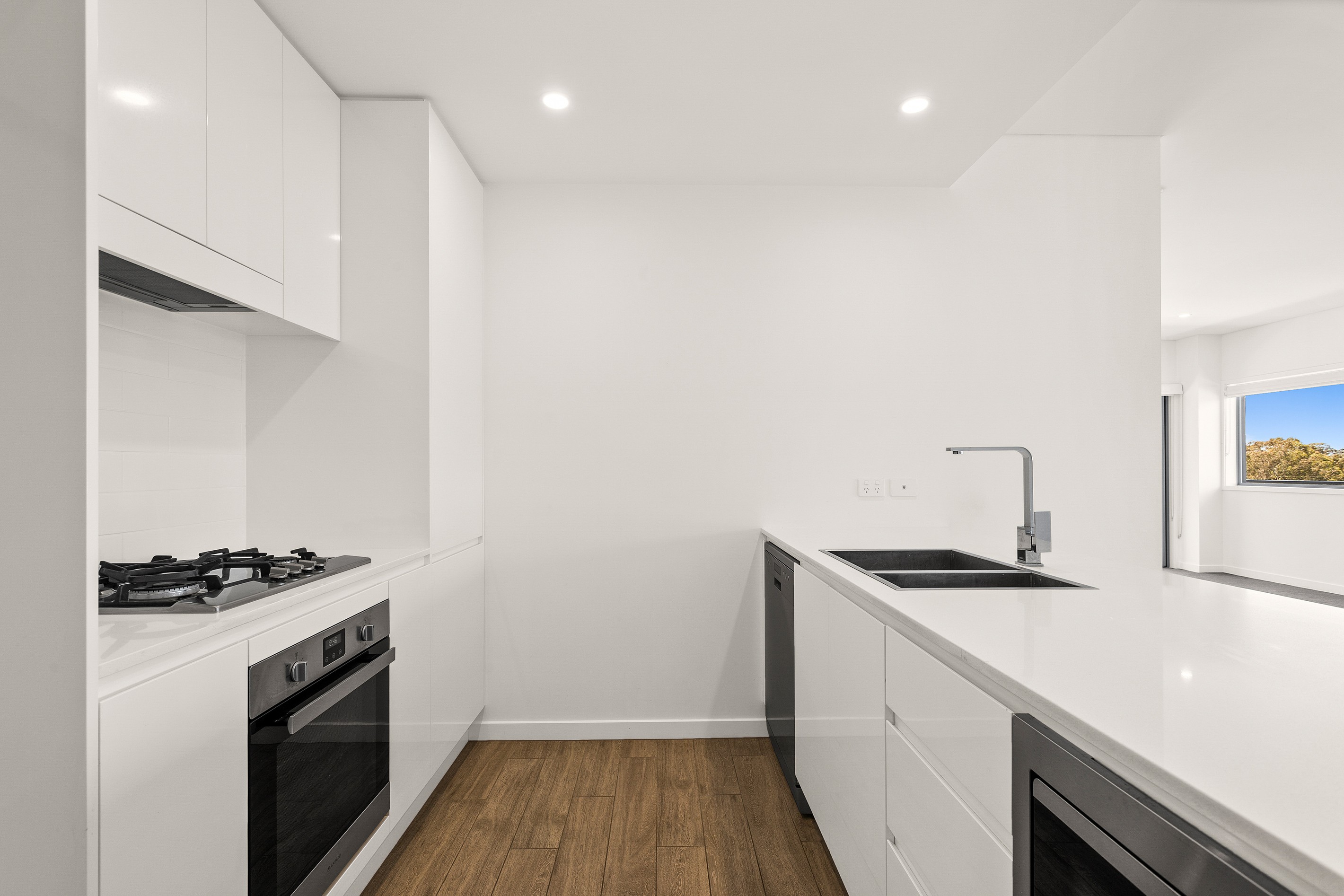 214/1 Evelyn Court, Shellharbour City Centre, NSW 2529