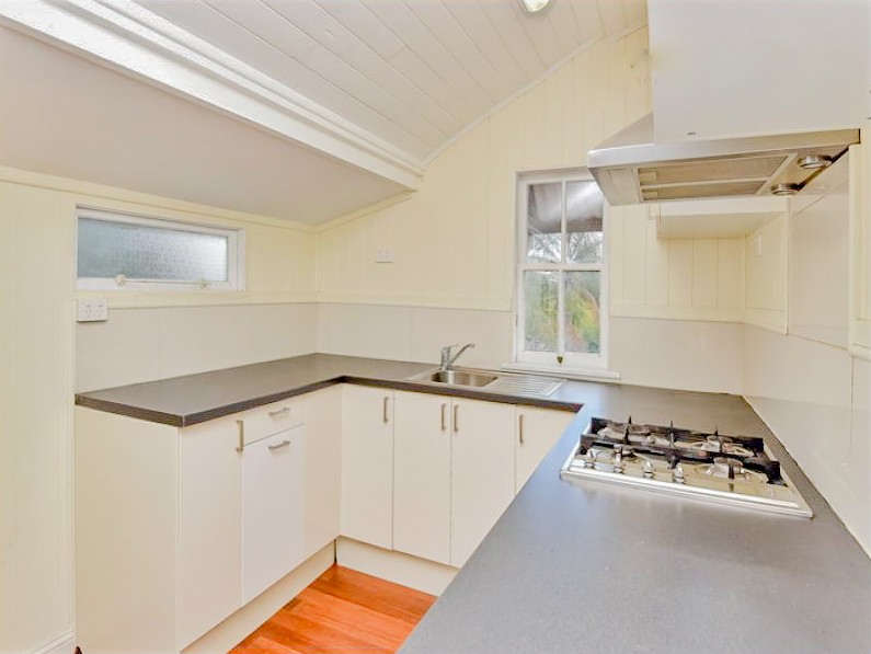 6 Boundary Street, Bundamba, QLD 4304