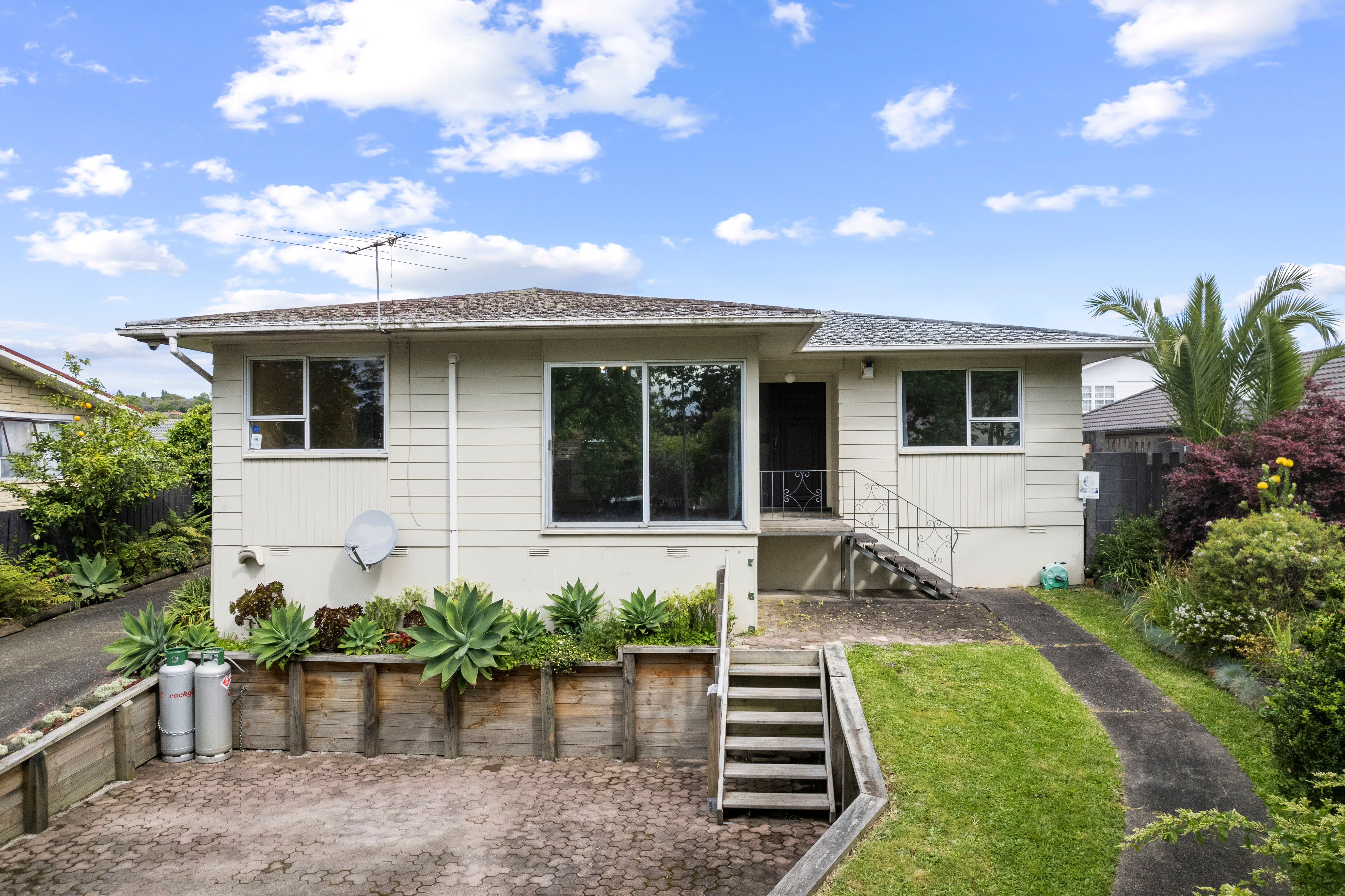 71 Sikkim Crescent, Clover Park, Manukau City