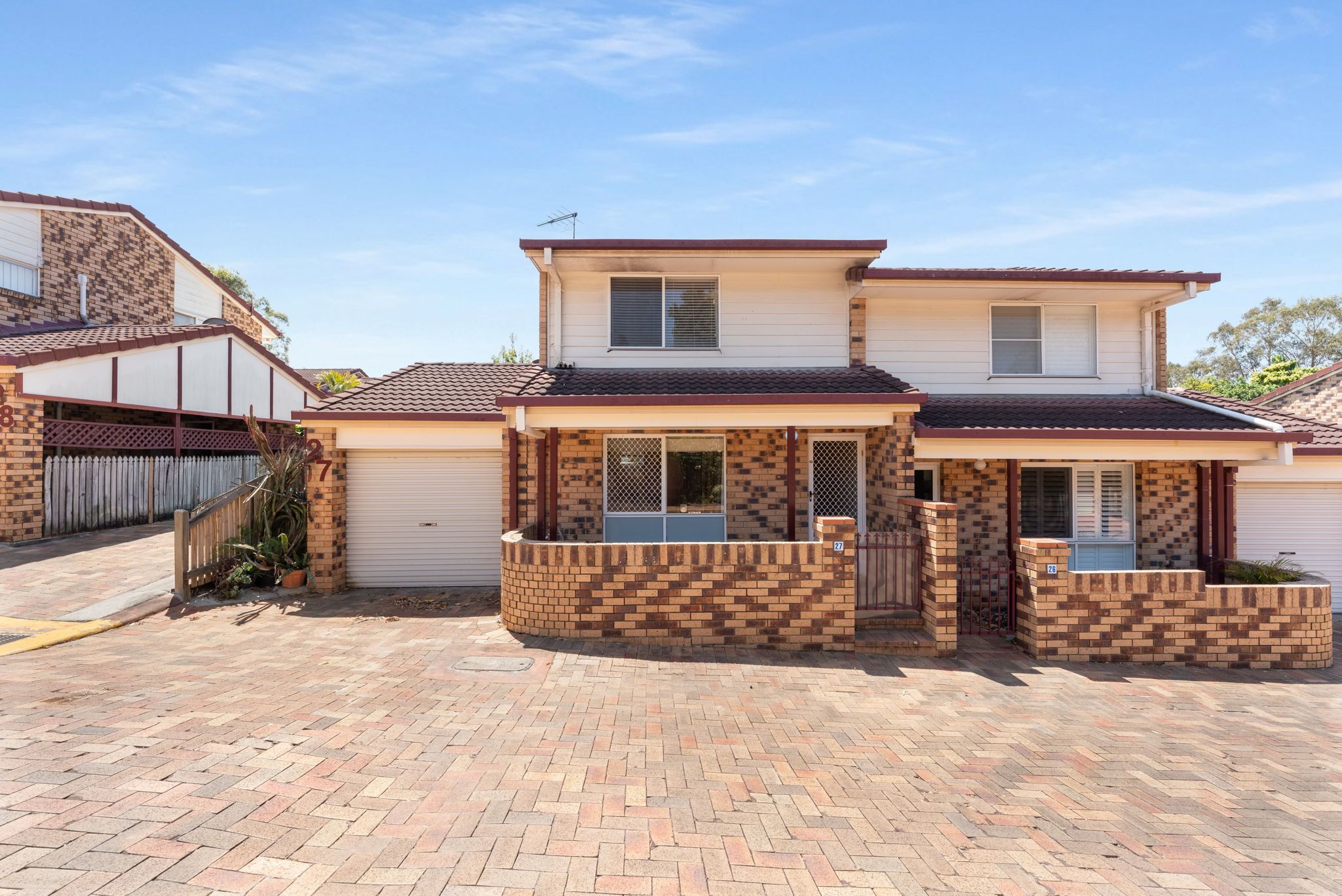 27/3809 Pacific Highway — photo 3 of 16